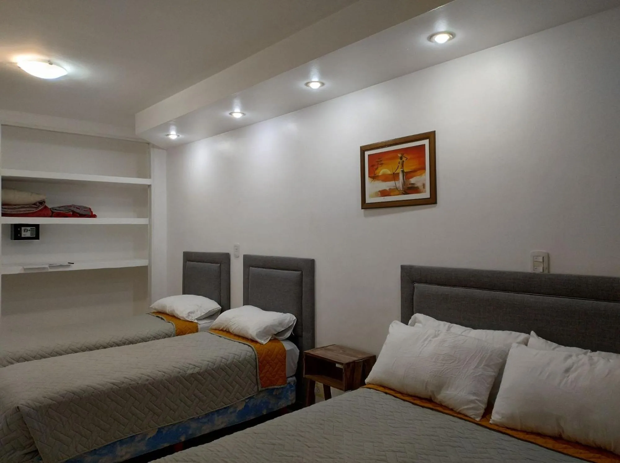 Bedroom, Bed in San Remo City Hotel