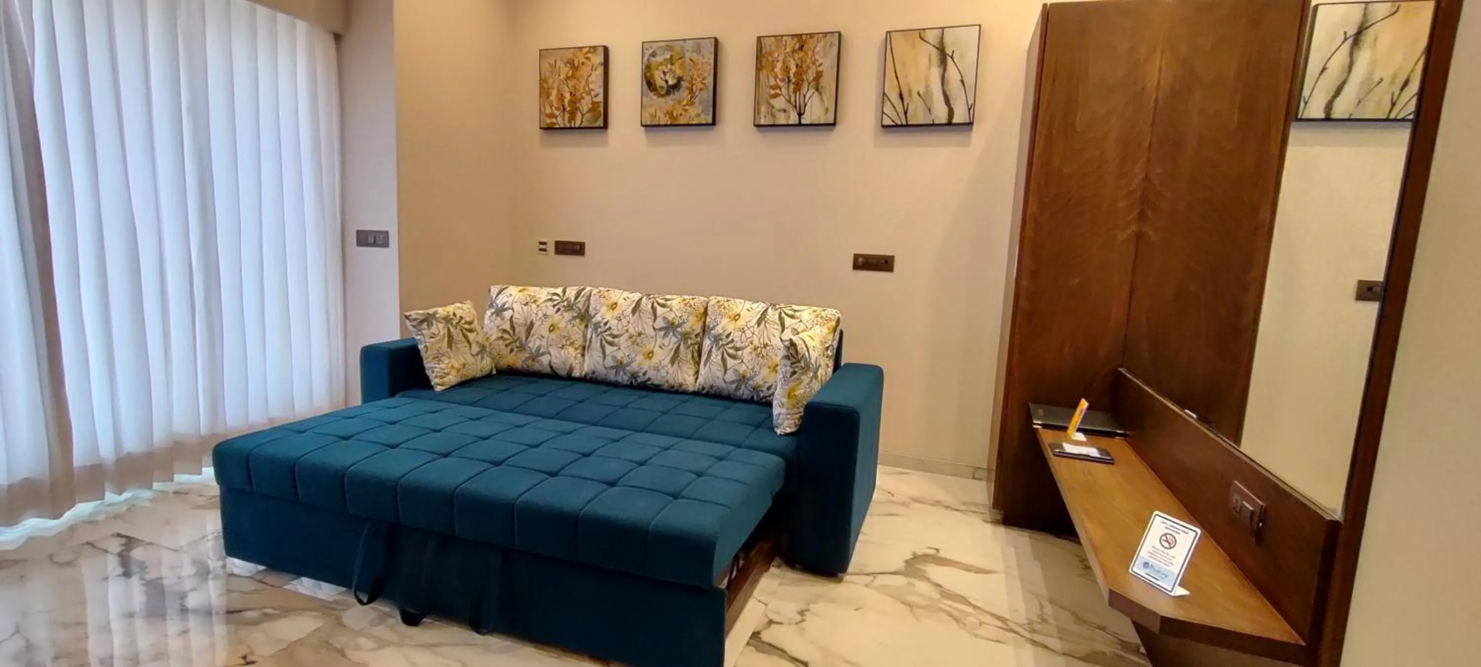 Bed in Hotel Blueivy Anand