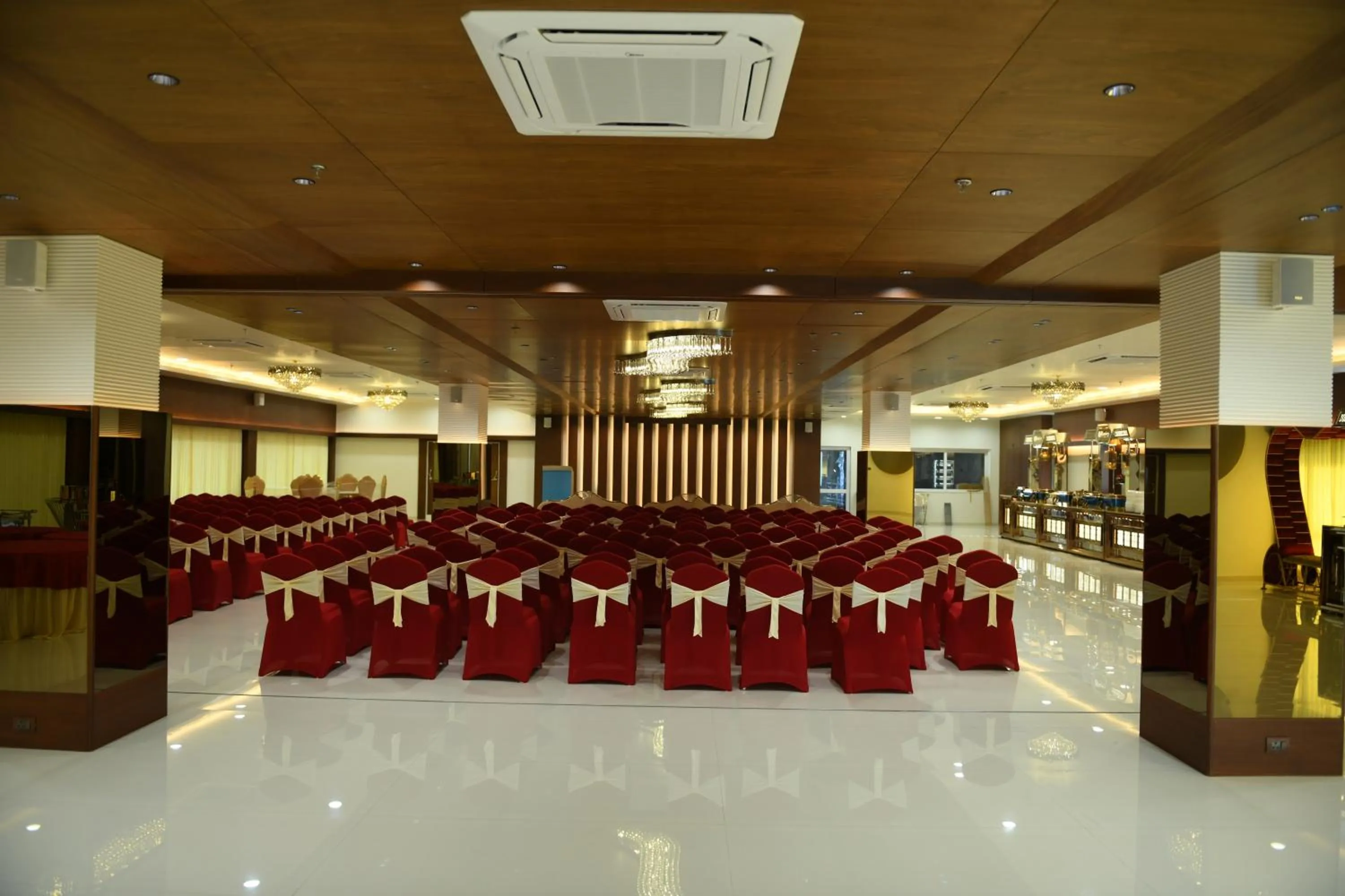 Banquet/Function facilities in Hotel Blueivy Anand