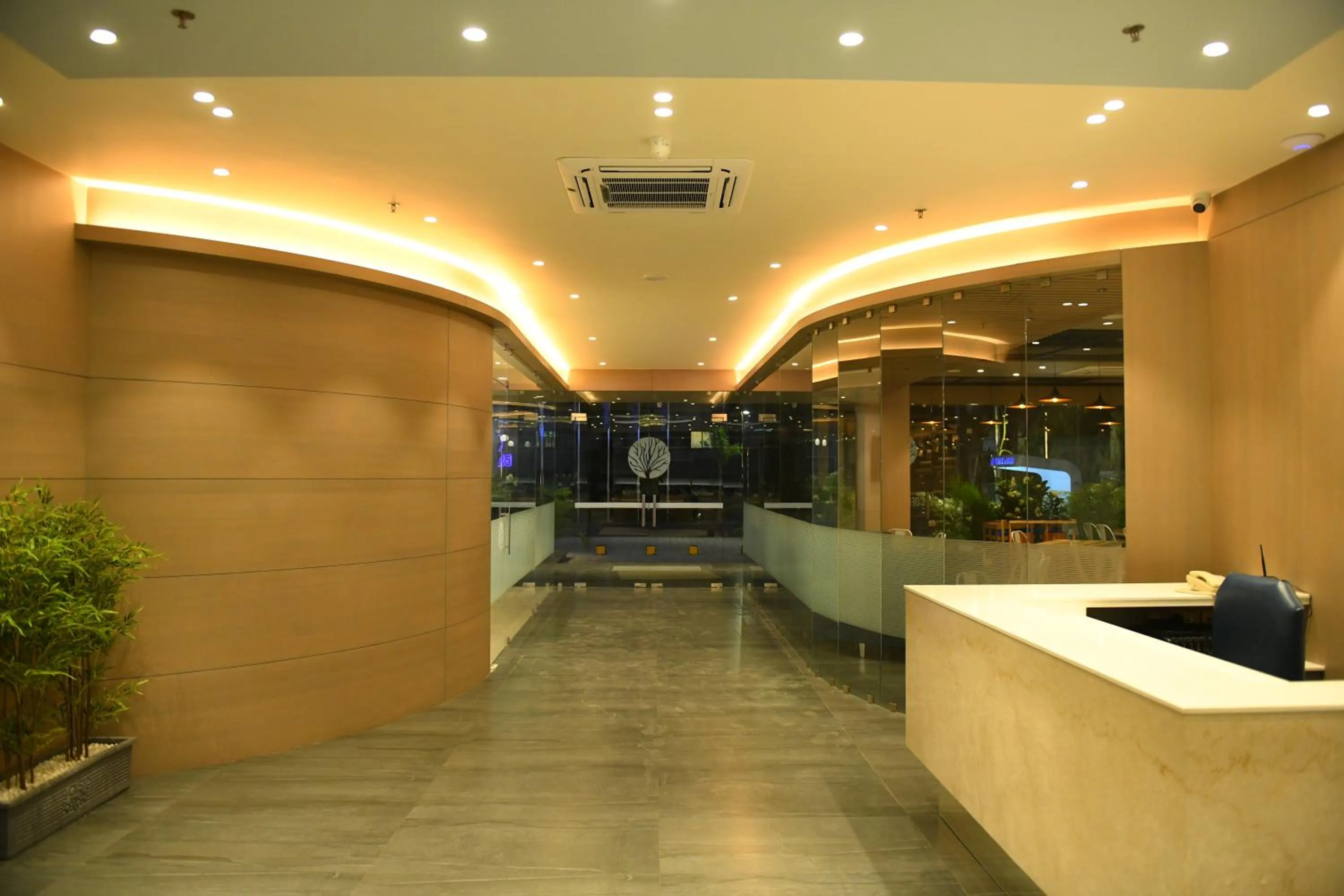 Lobby or reception in Hotel Blueivy Anand