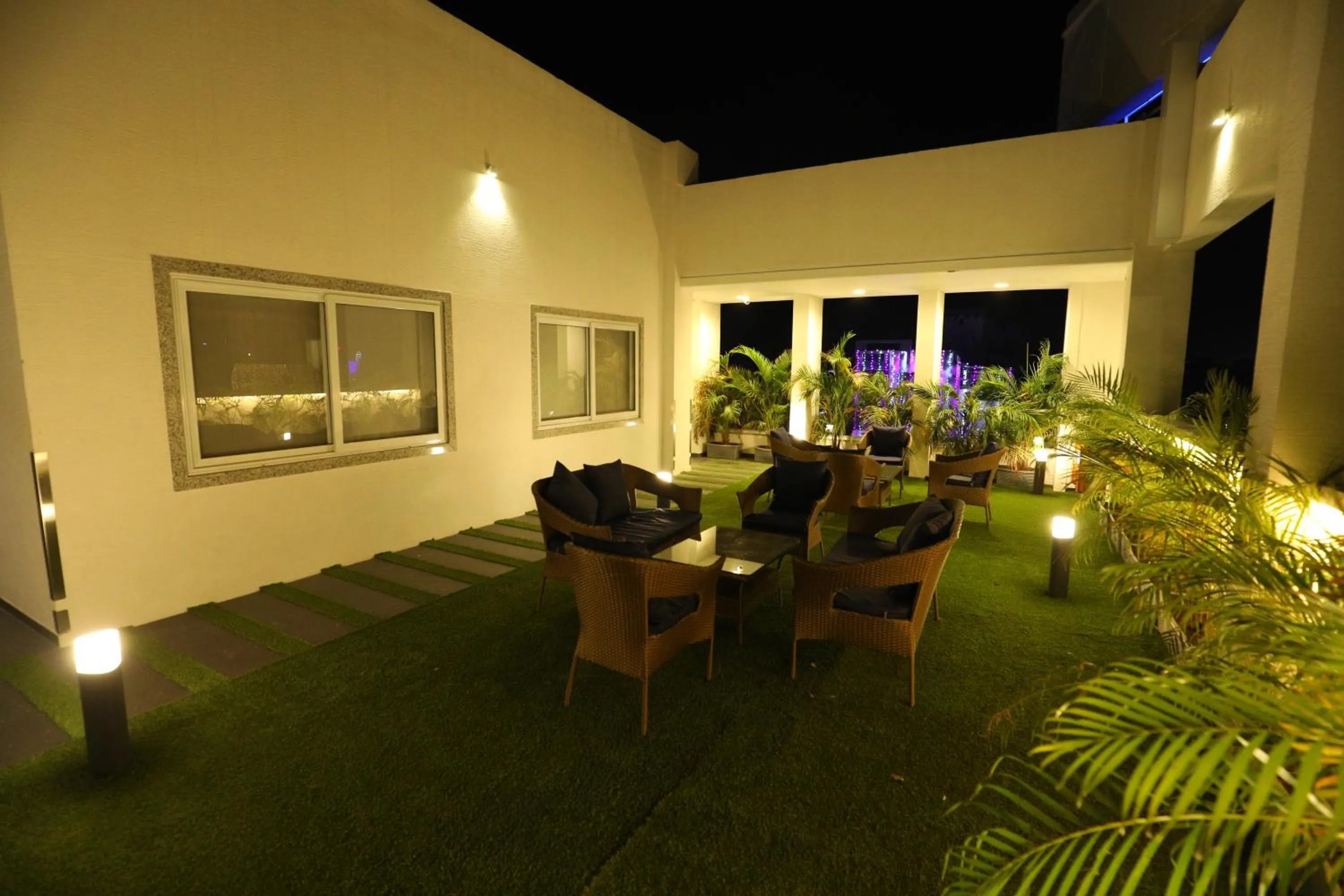 Garden in Hotel Blueivy Anand