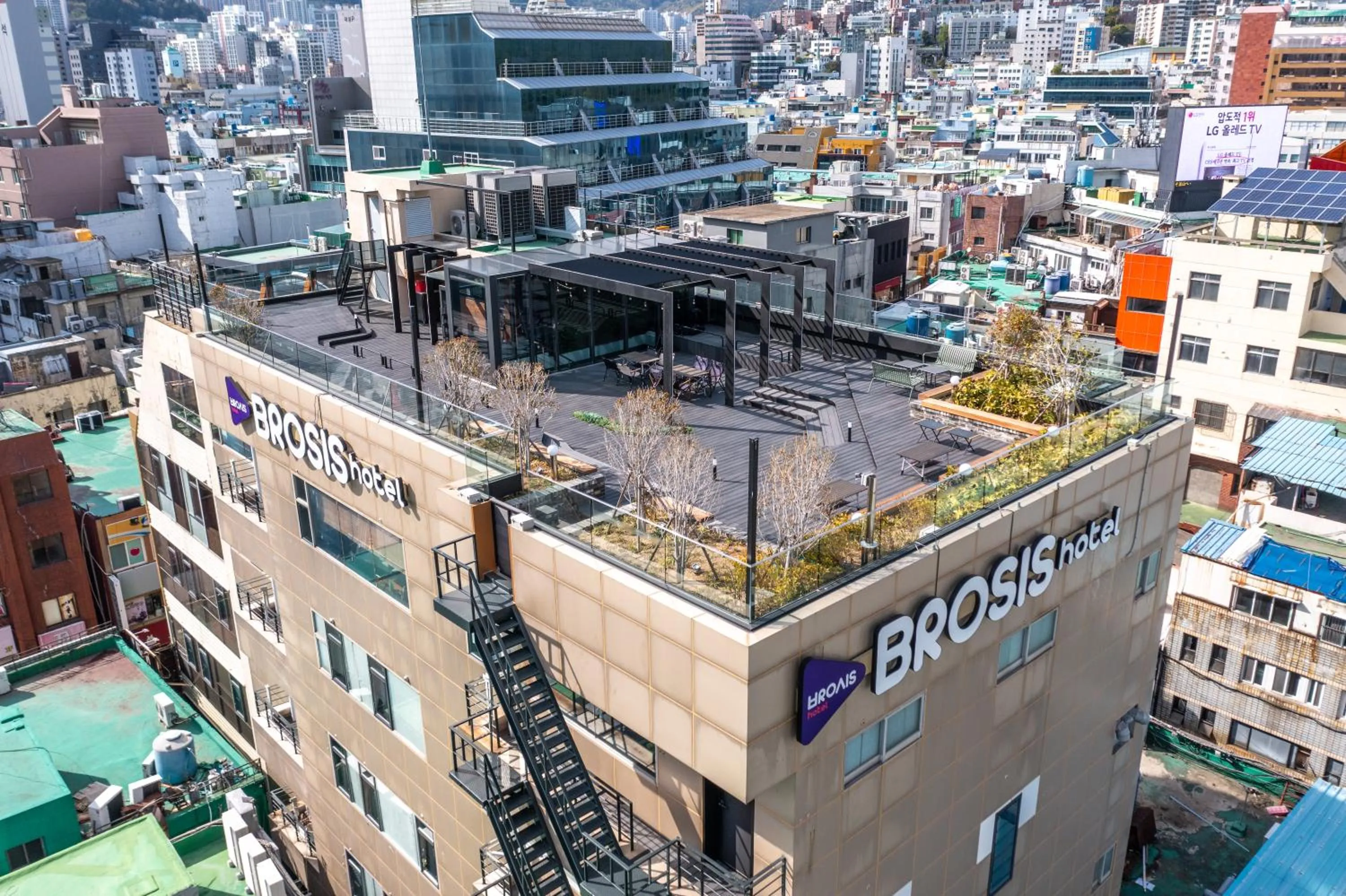 Property building in Brosis Hotel