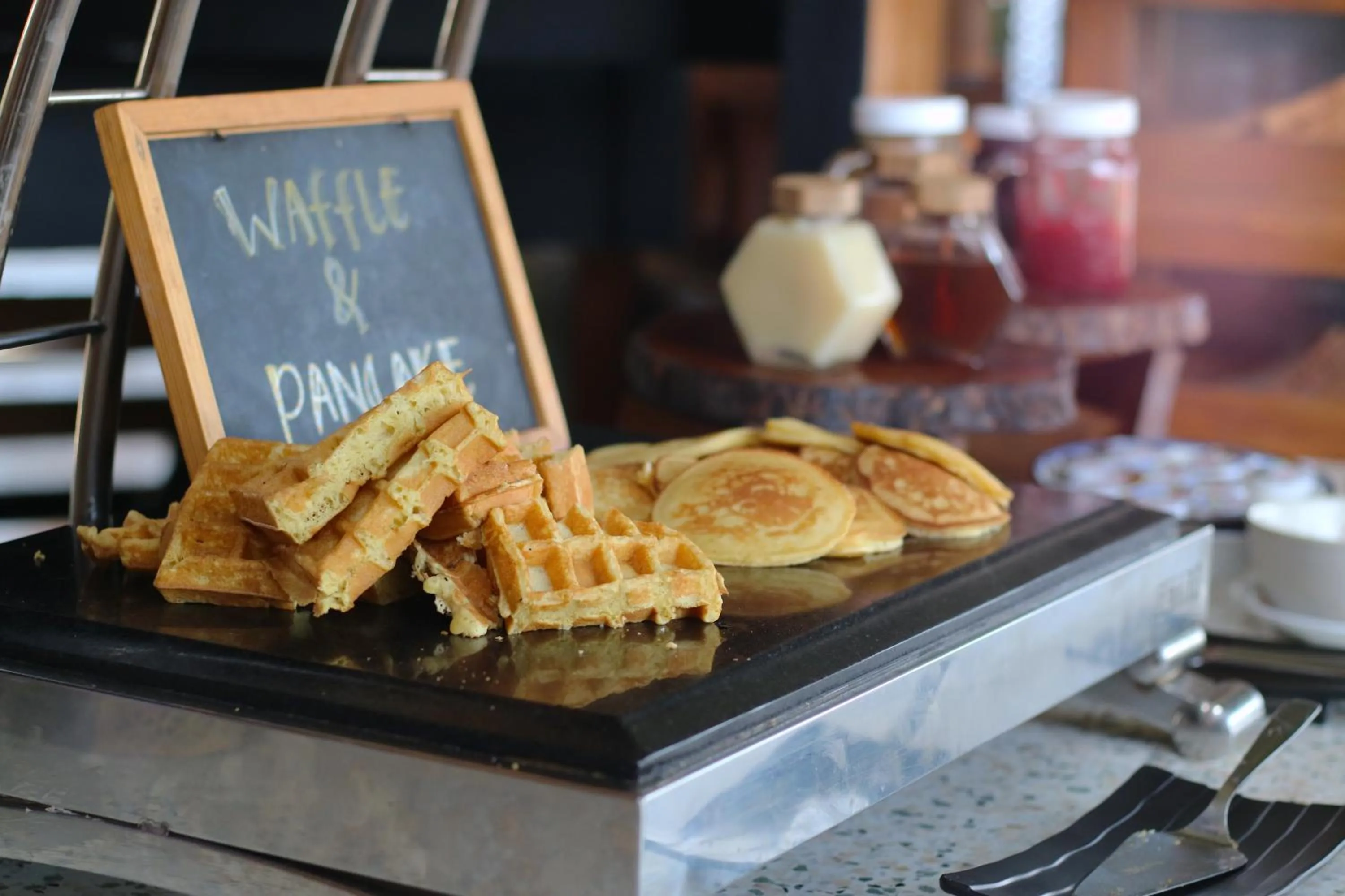 Breakfast in Sunsetfalls Gardens and Resort