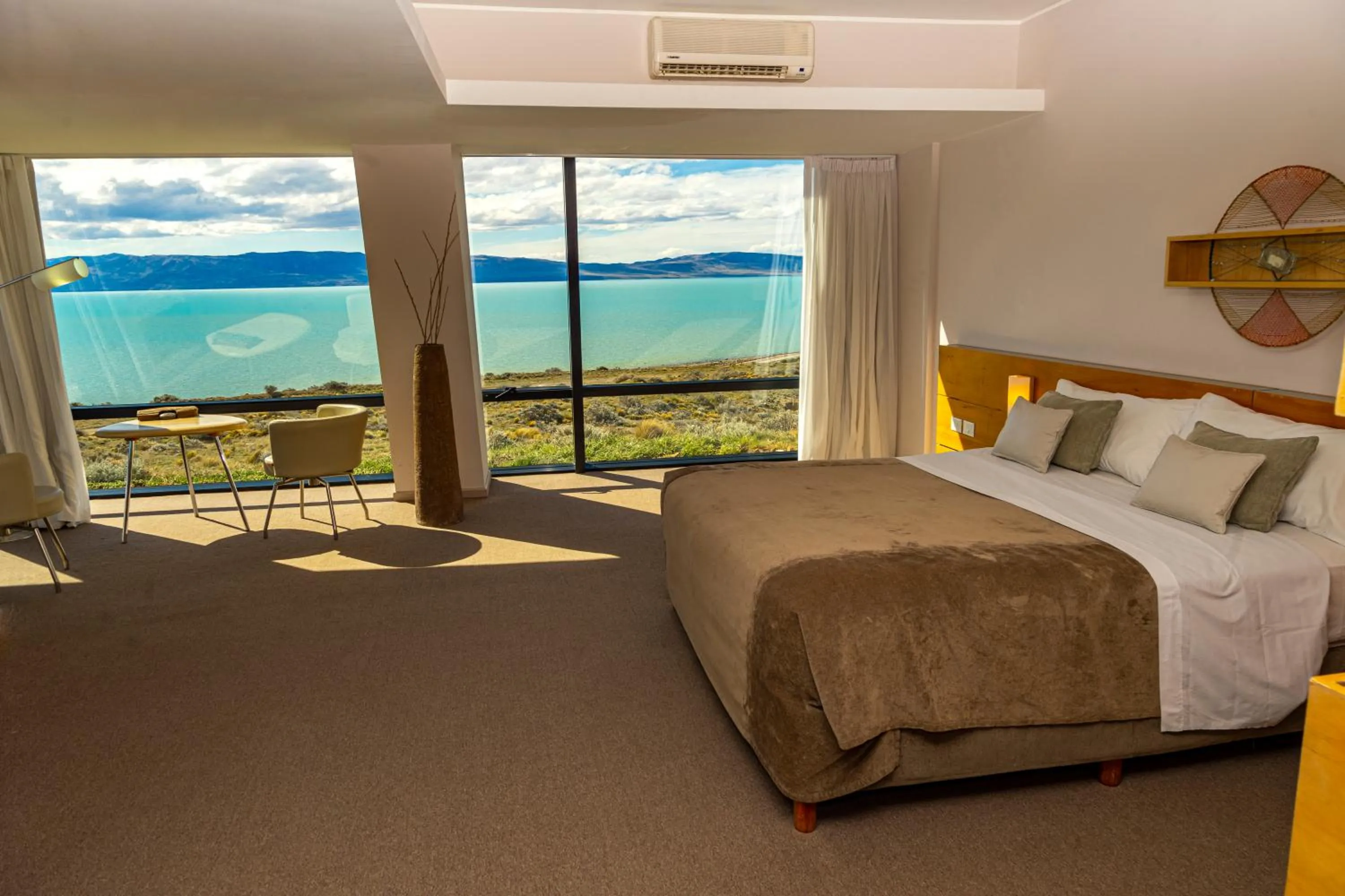 Natural landscape, Bed in Design Suites Calafate