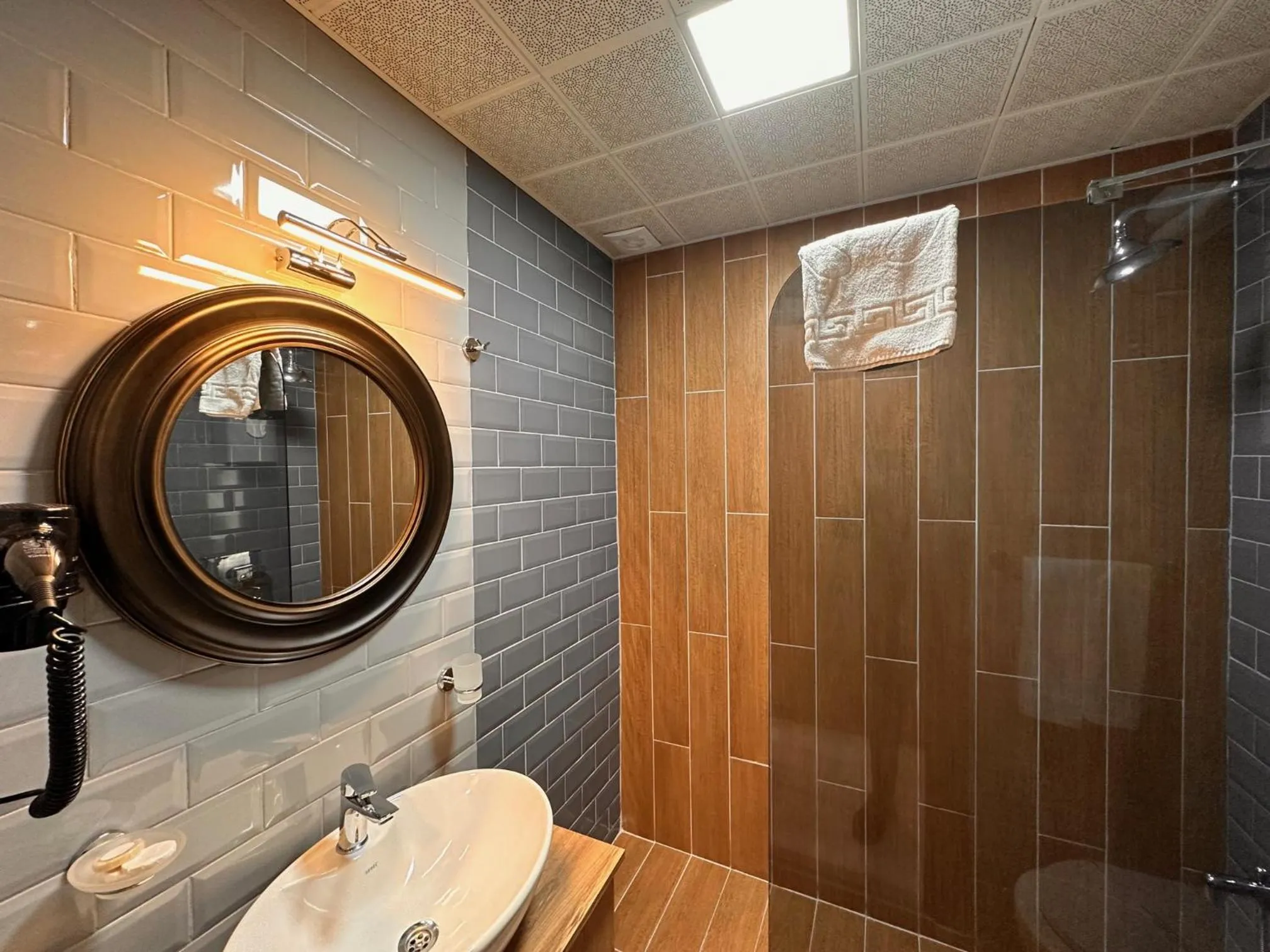 Shower in KA Hotel & Suites