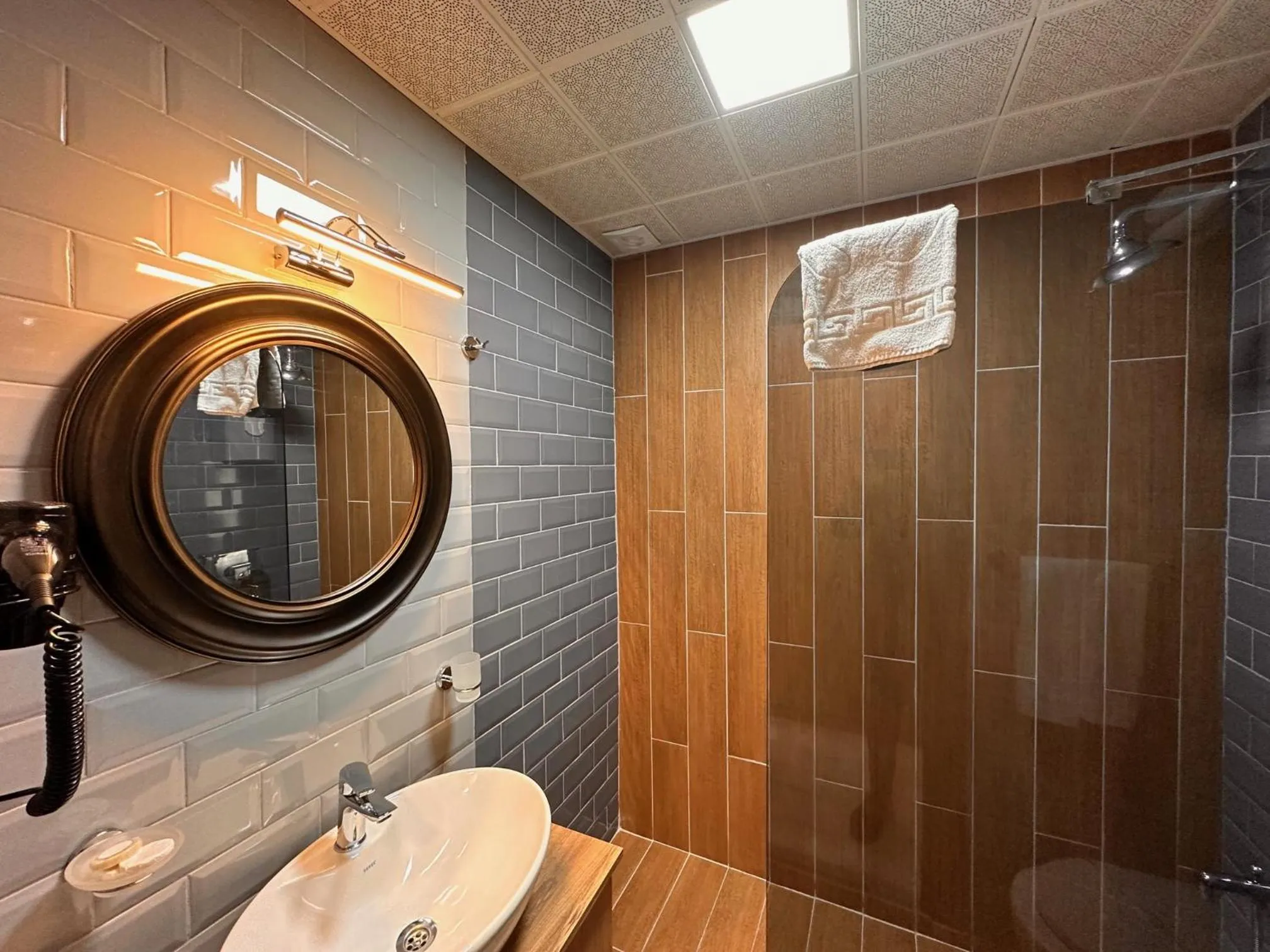 Shower in KA Hotel & Suites