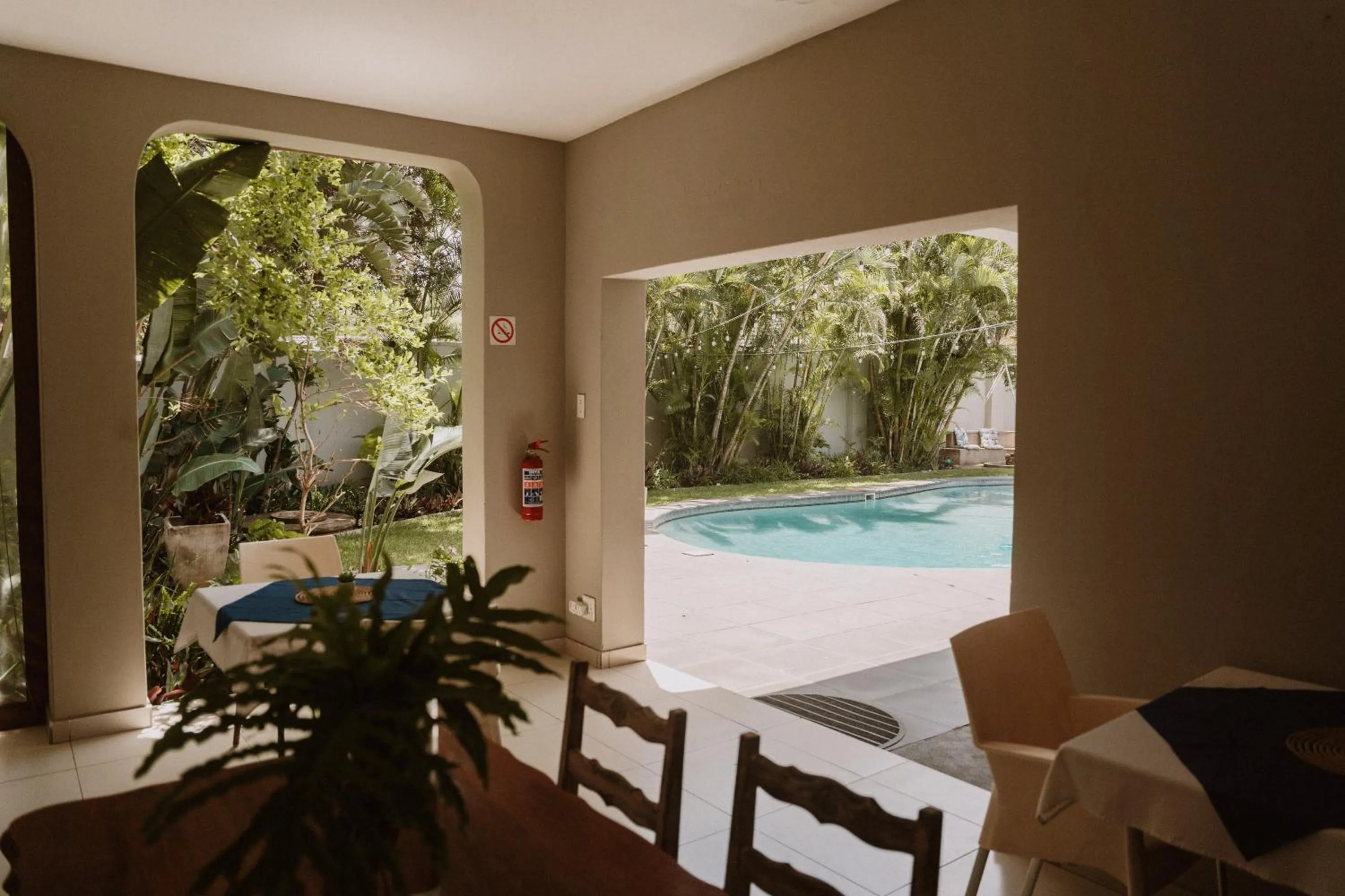 Seating area in Caza Beach Guesthouse