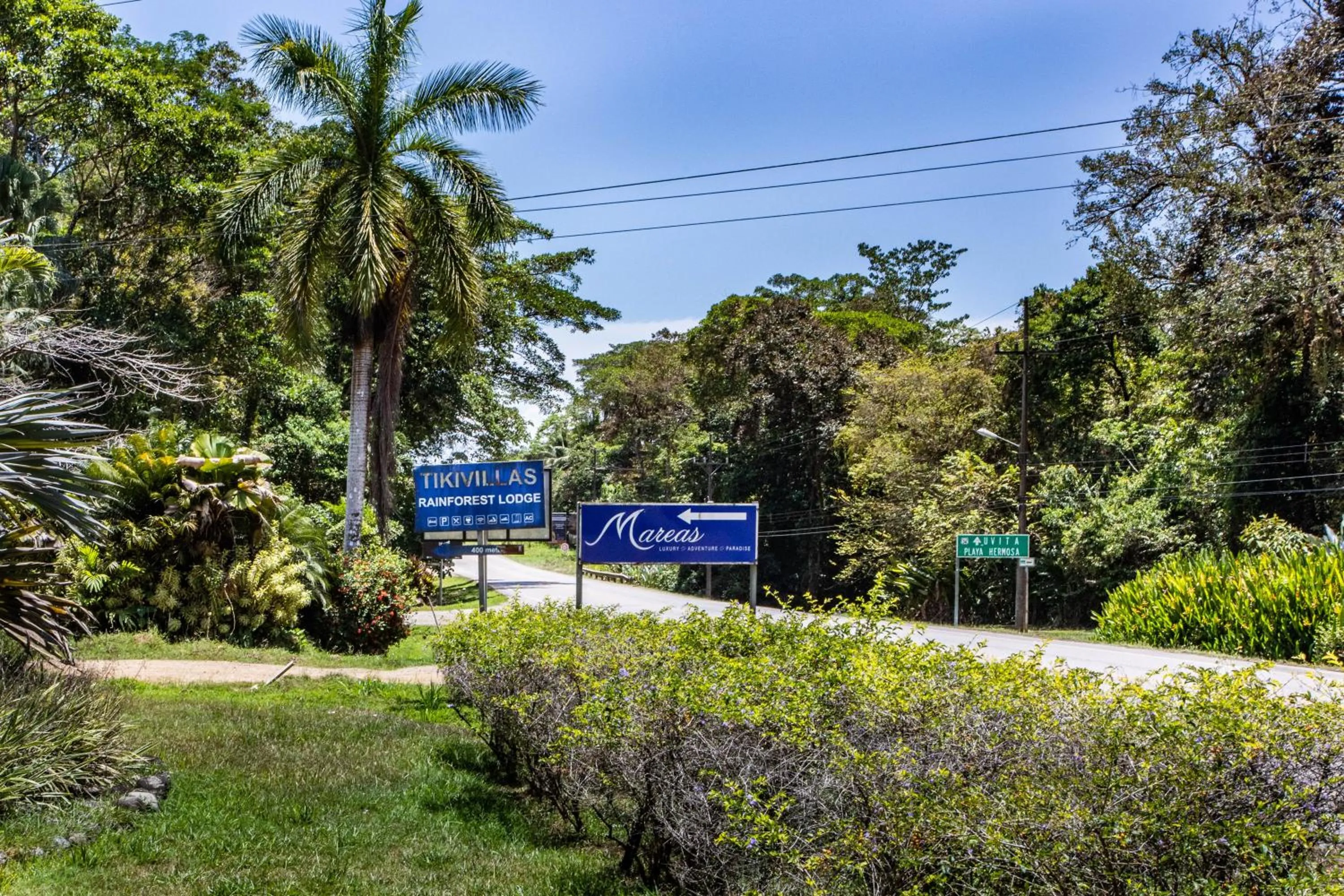 Facade/entrance in Tiki Villas Rainforest Lodge - Adults Only