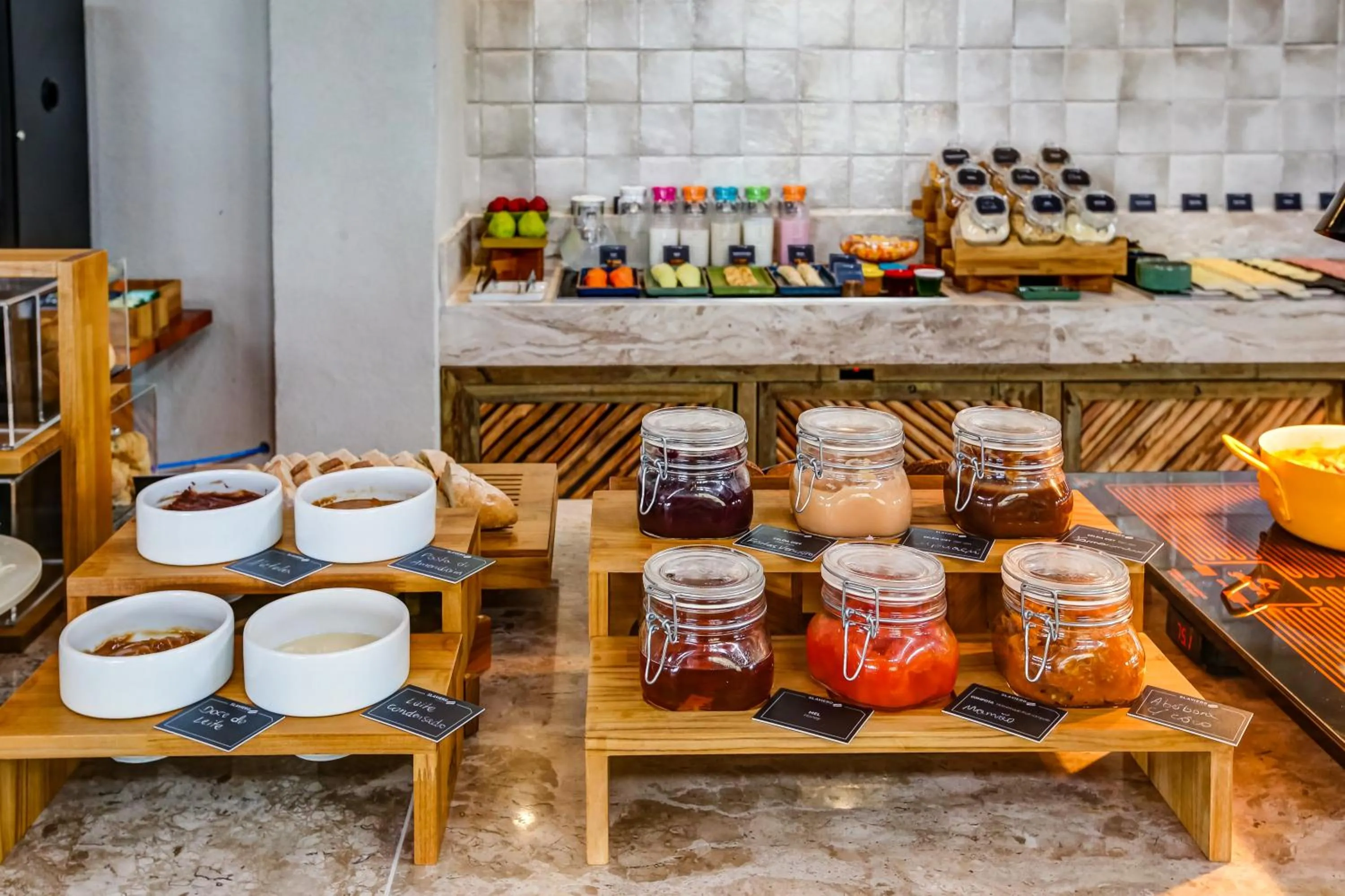 Breakfast in Hotel Boutique & Spa Ponta de Inhambupe by Slaviero Hotéis