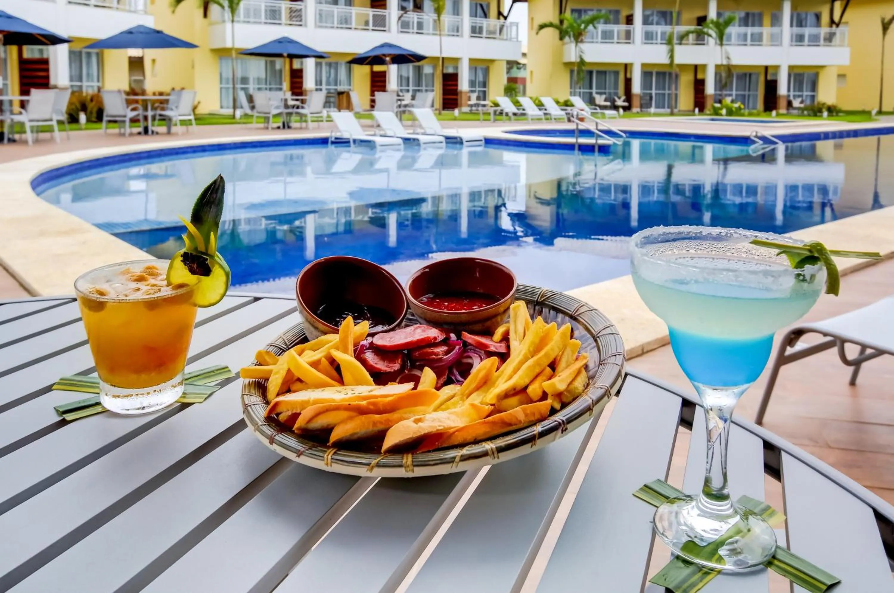 Food and drinks in Hotel Boutique & Spa Ponta de Inhambupe by Slaviero Hotéis