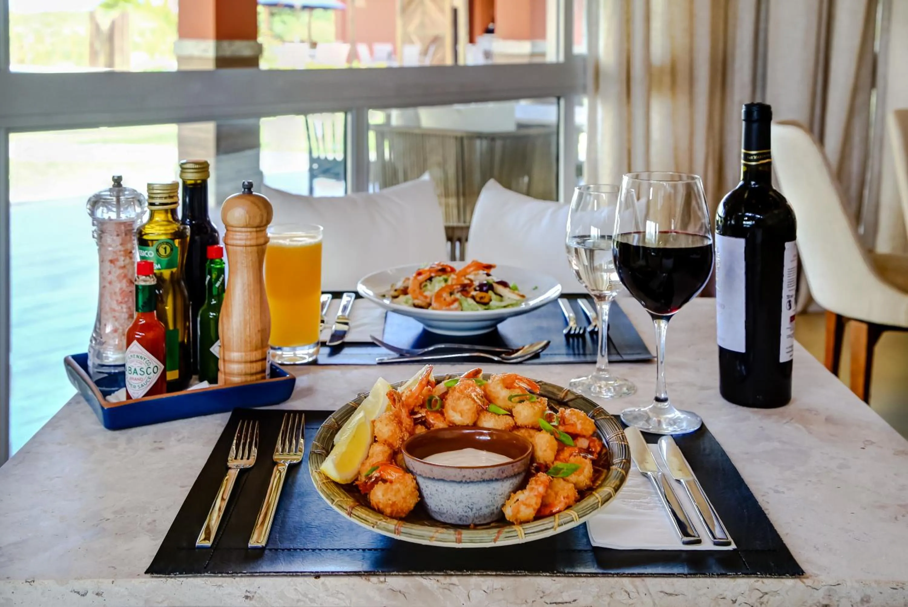 Food and drinks in Hotel Boutique & Spa Ponta de Inhambupe by Slaviero Hotéis