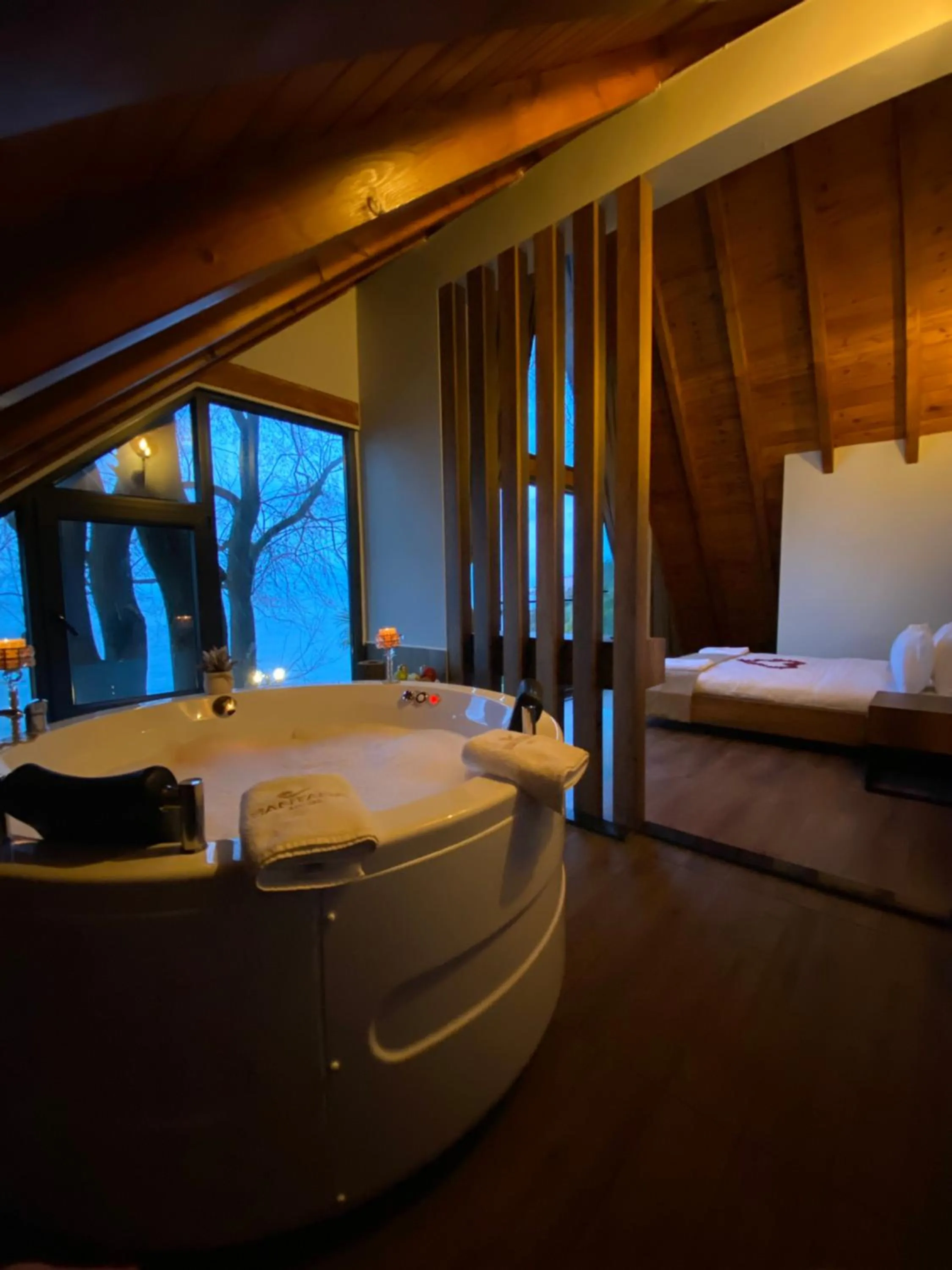 Bedroom, Bed in SANTANA OTEL