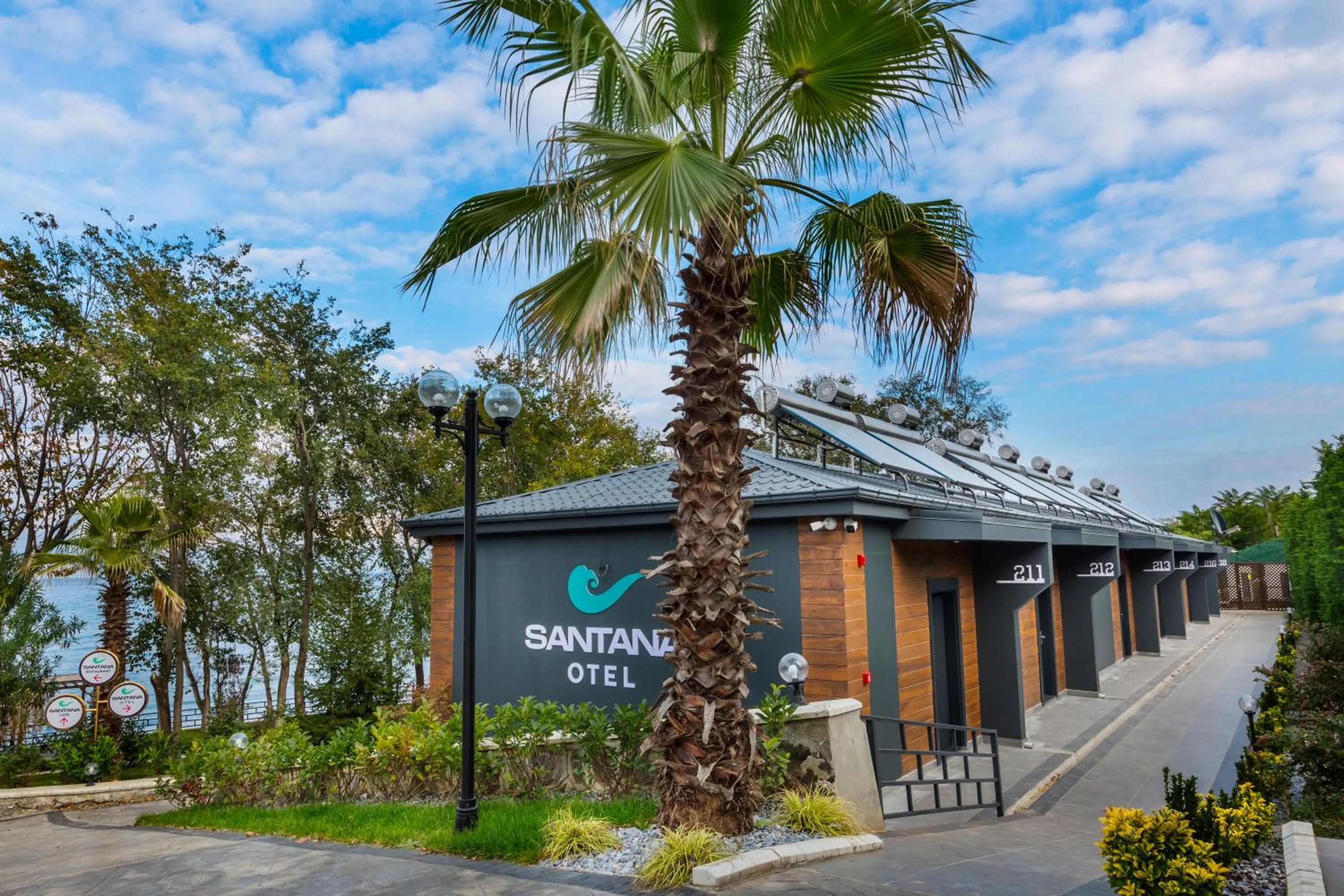 Garden in SANTANA OTEL