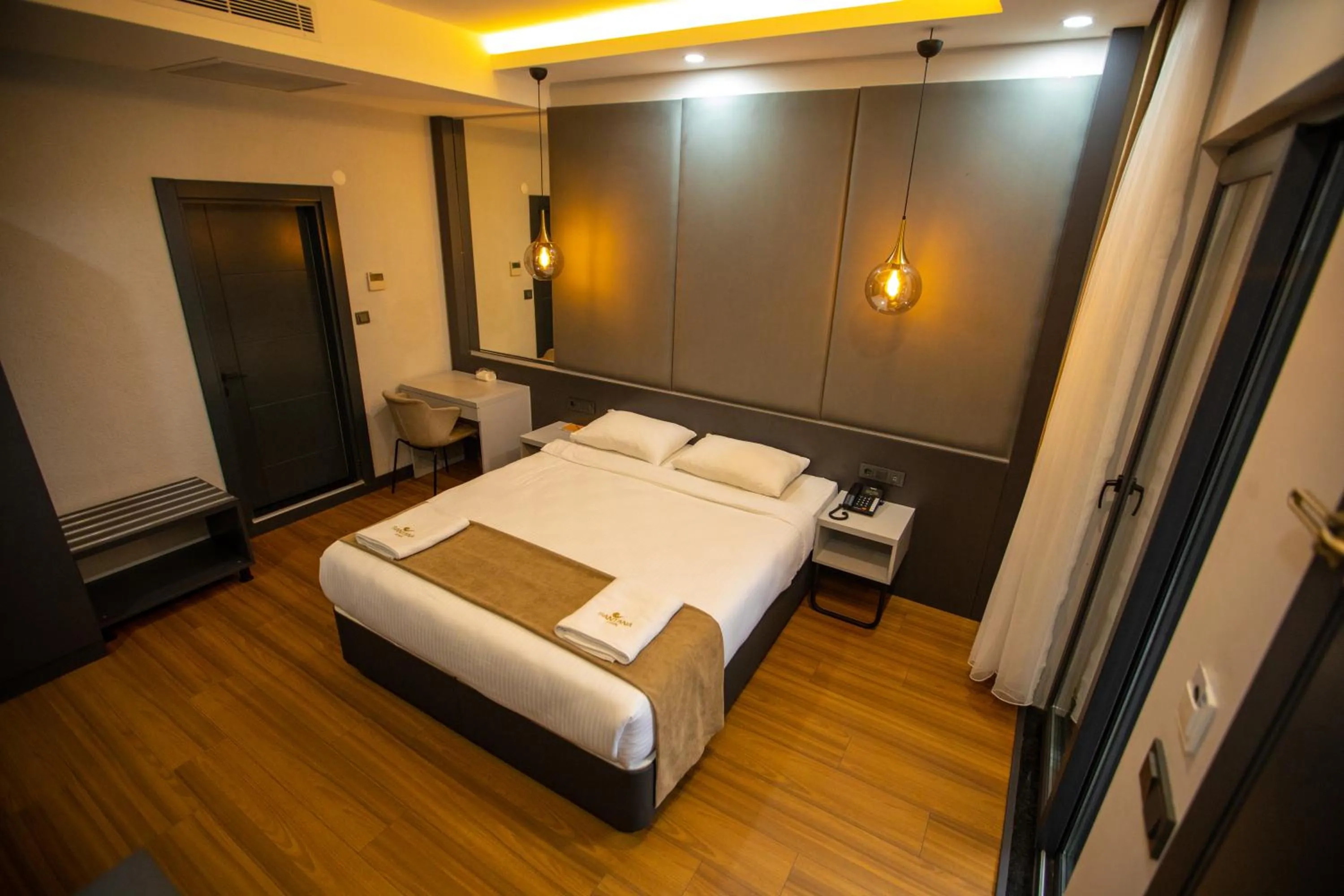 Photo of the whole room, Bed in SANTANA OTEL