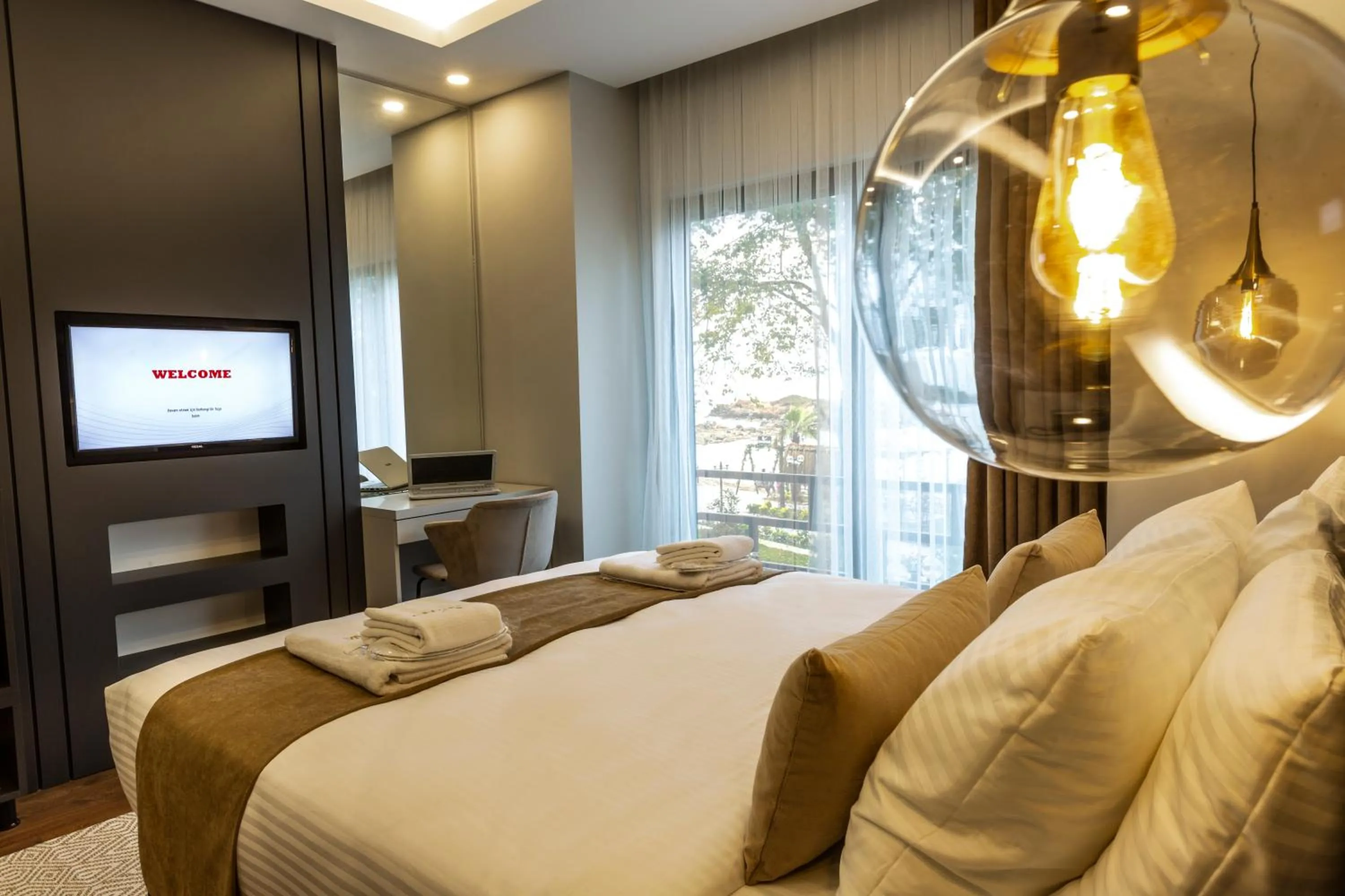 Seating area, Bed in SANTANA OTEL