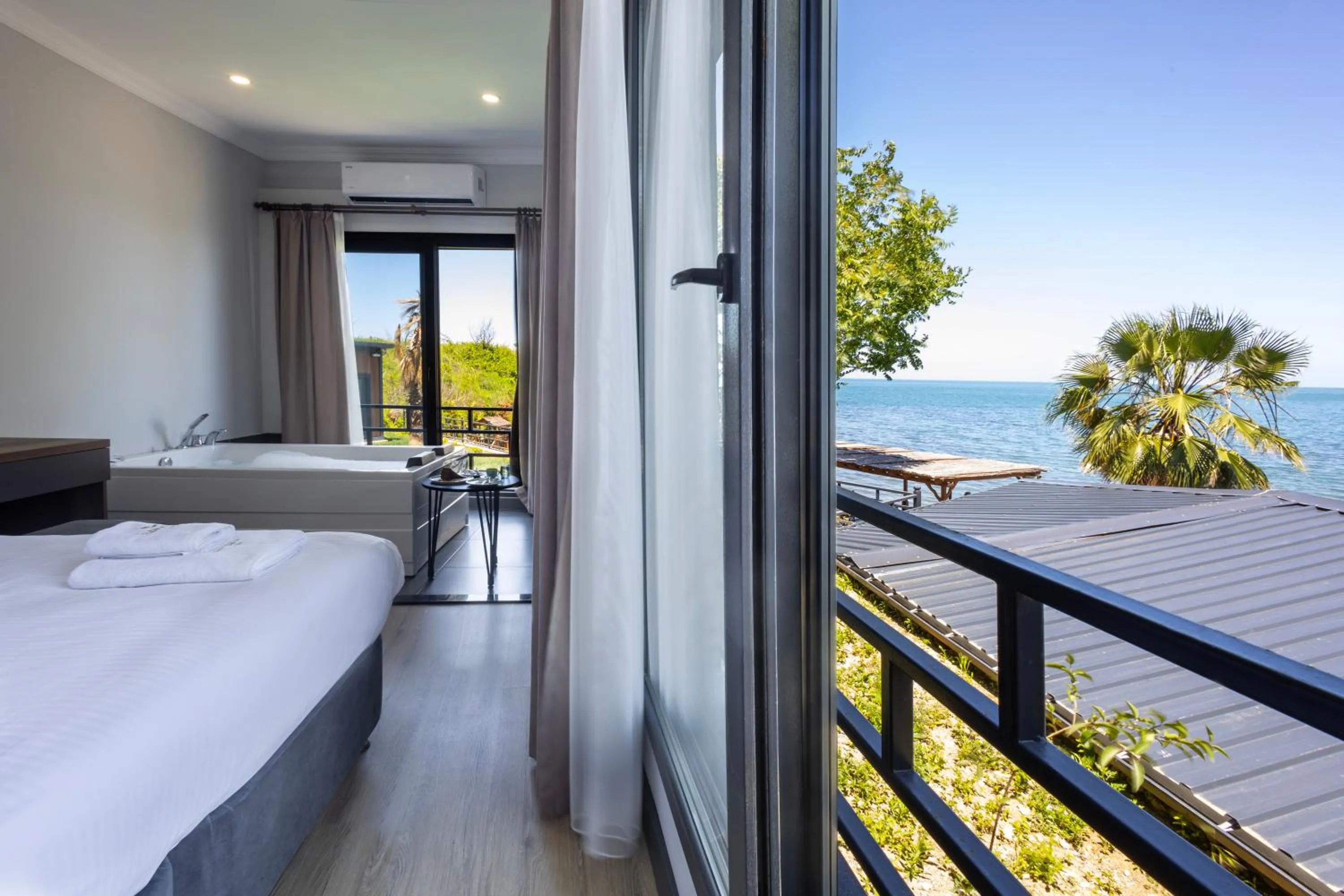 View (from property/room), Bed in SANTANA OTEL