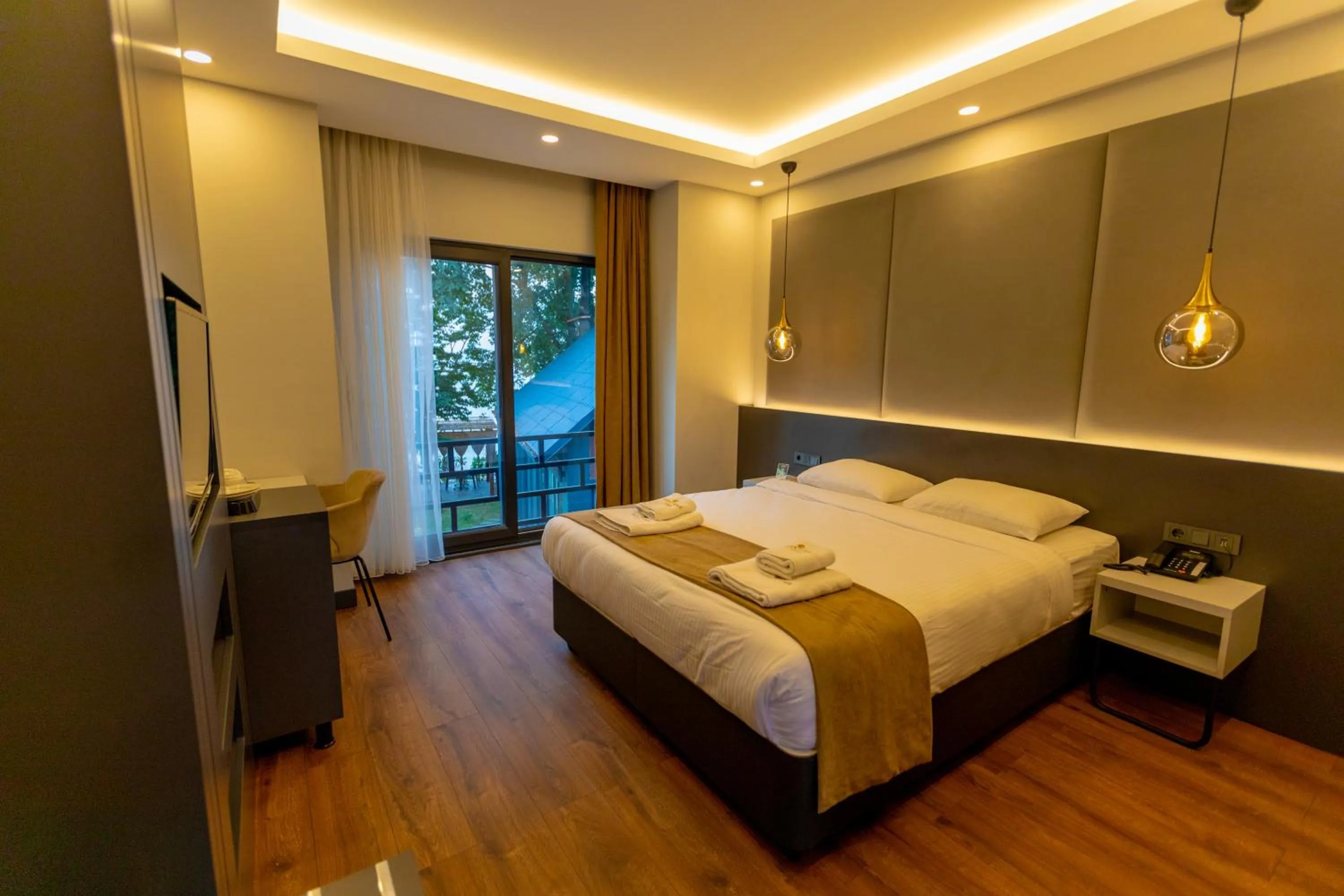 Photo of the whole room, Bed in SANTANA OTEL