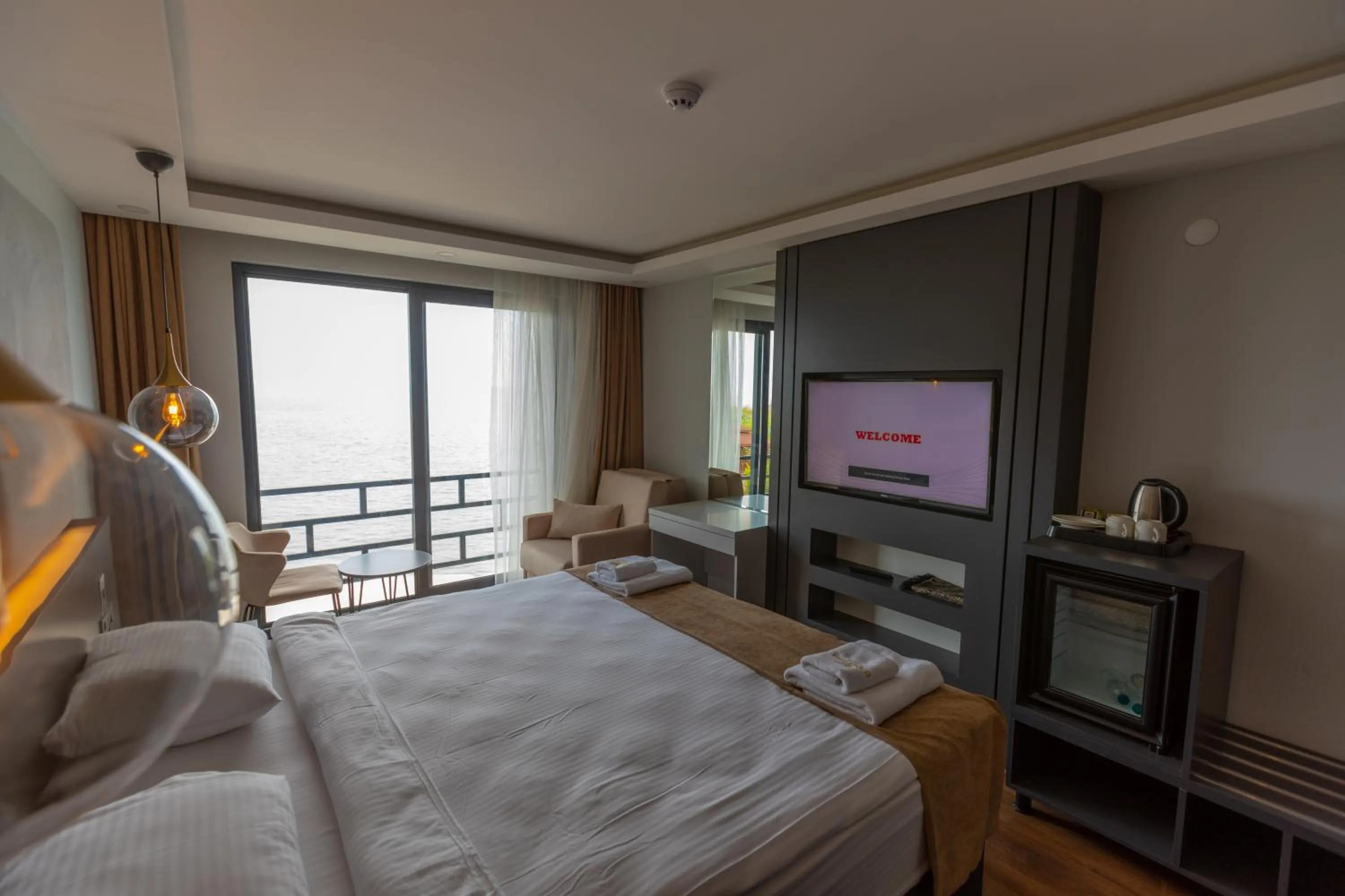 Photo of the whole room, Bed in SANTANA OTEL