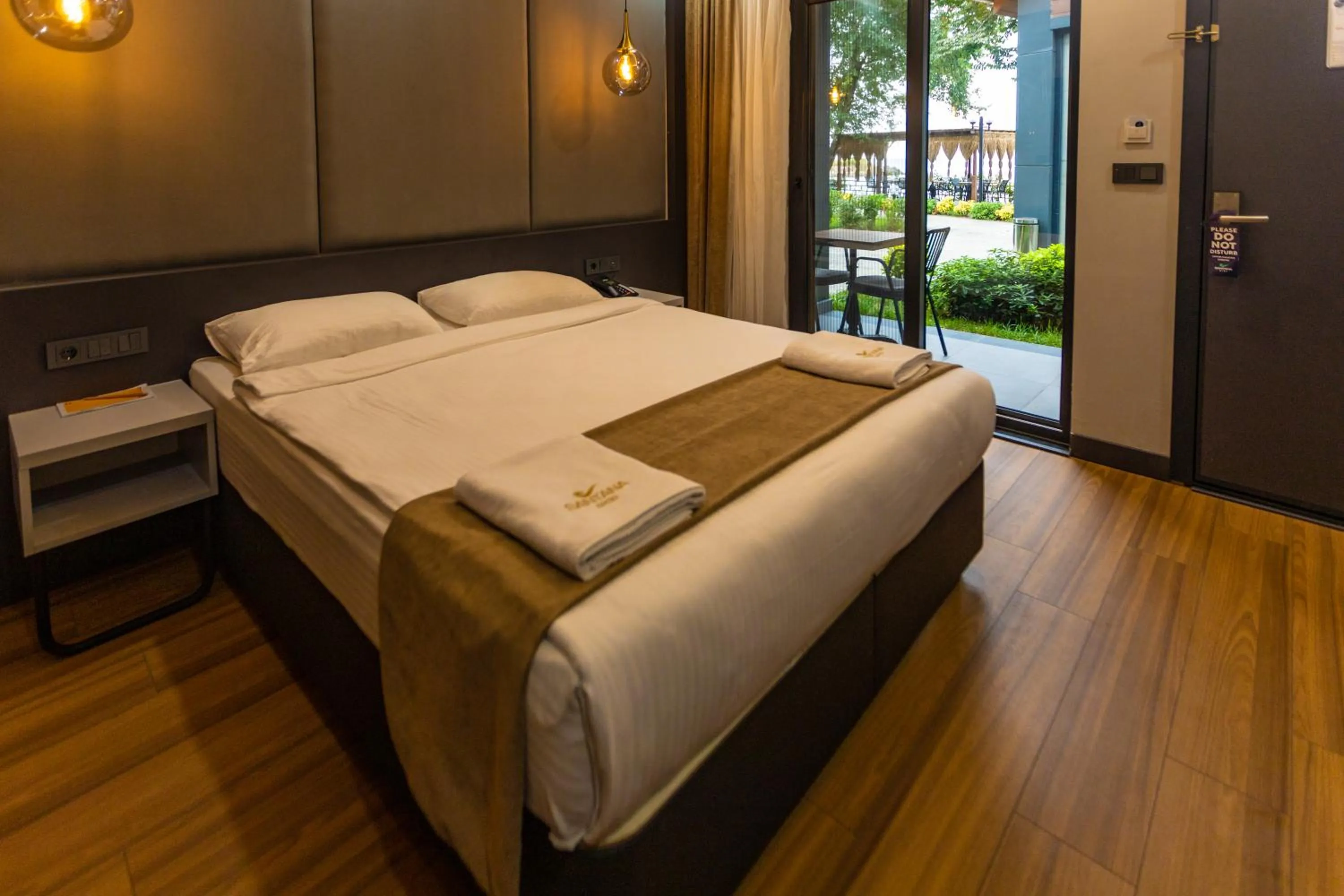 Photo of the whole room, Bed in SANTANA OTEL