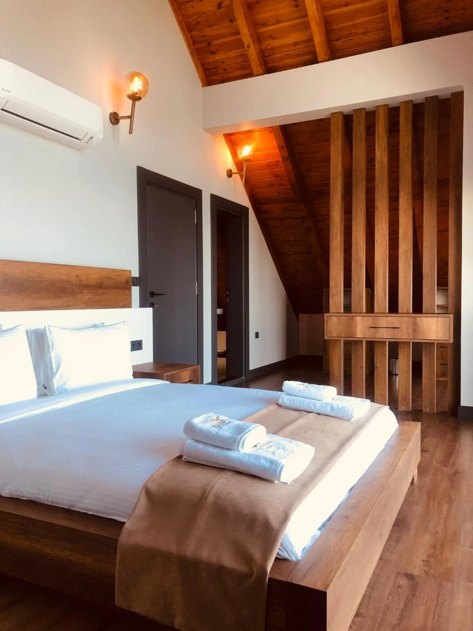 Bedroom, Bed in SANTANA OTEL