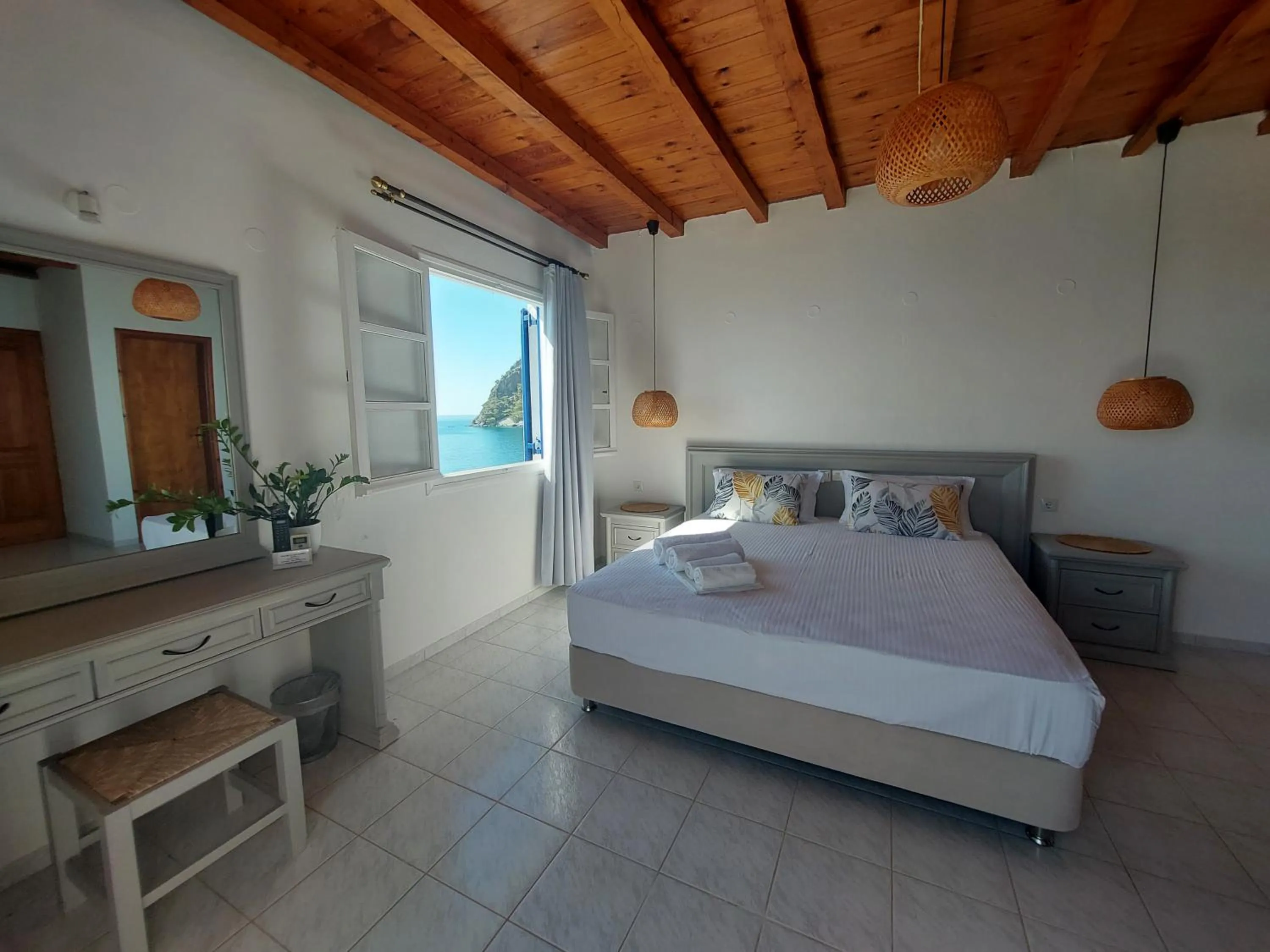 View (from property/room), Bed in Hotel Agia Roumeli by the SEA