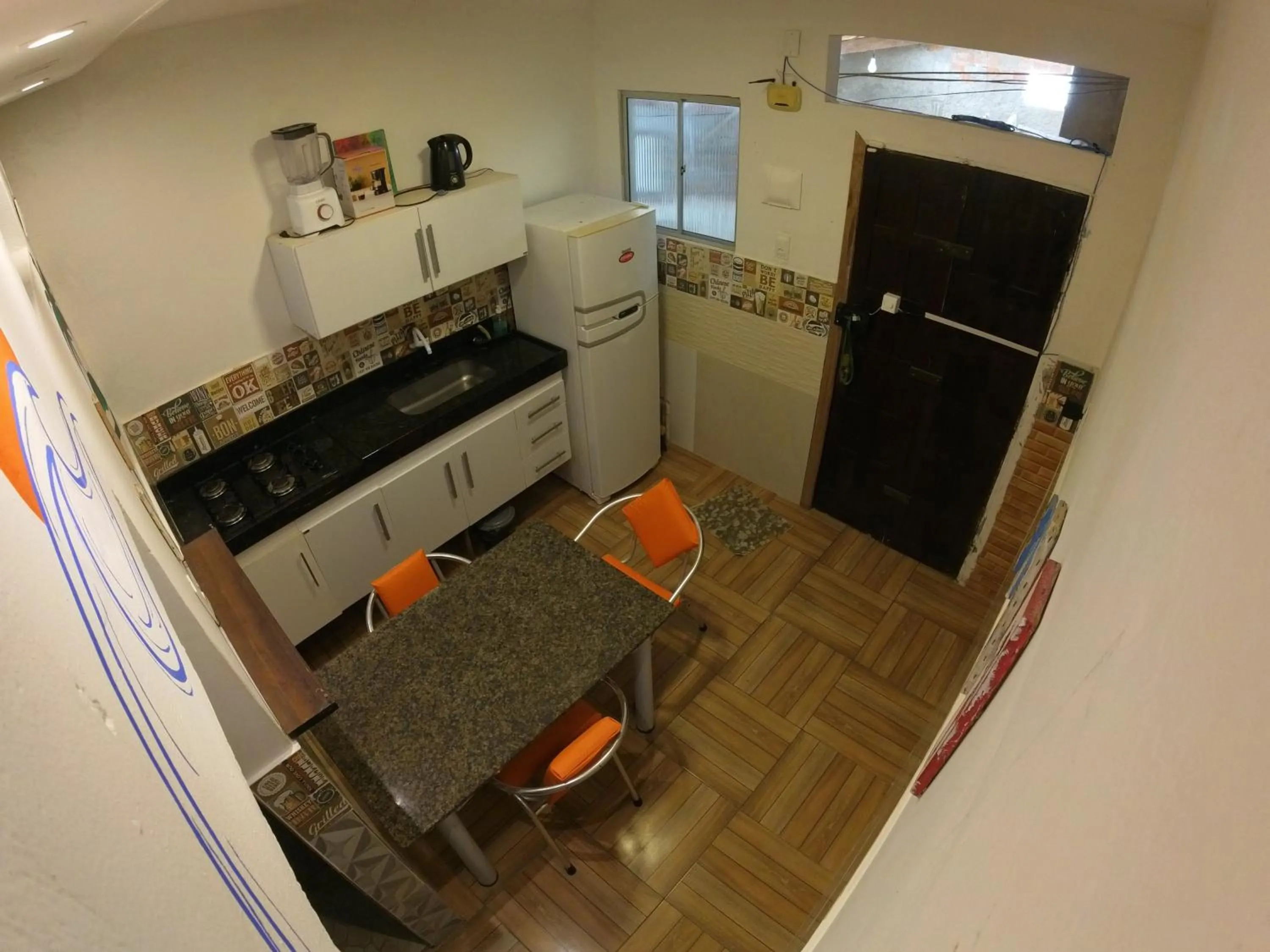 Dining area in Kitnet Perto da Primeira Praia