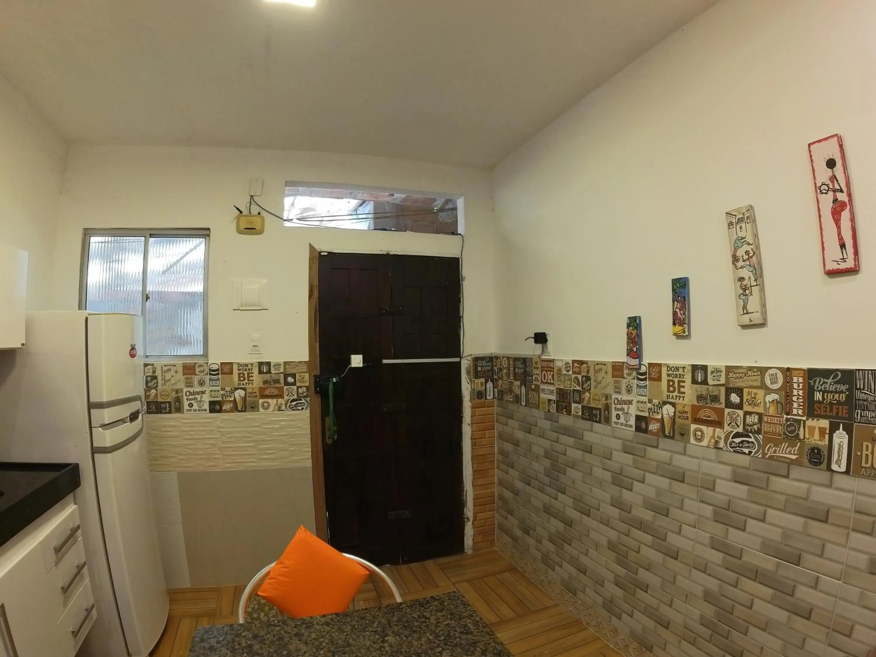 Dining area in Kitnet Perto da Primeira Praia