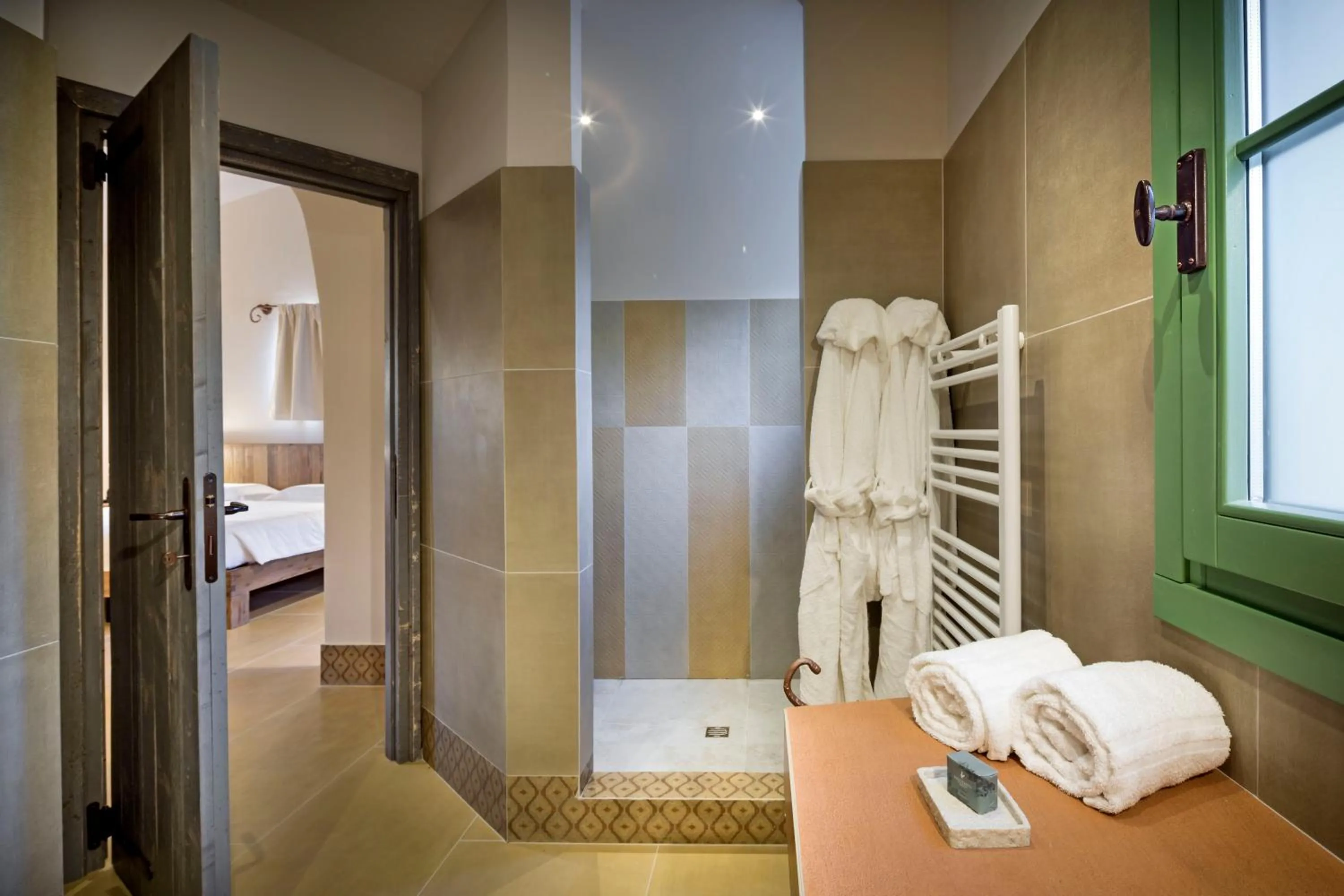 Bathroom, Bed in Gallicantu Stazzo Retreat