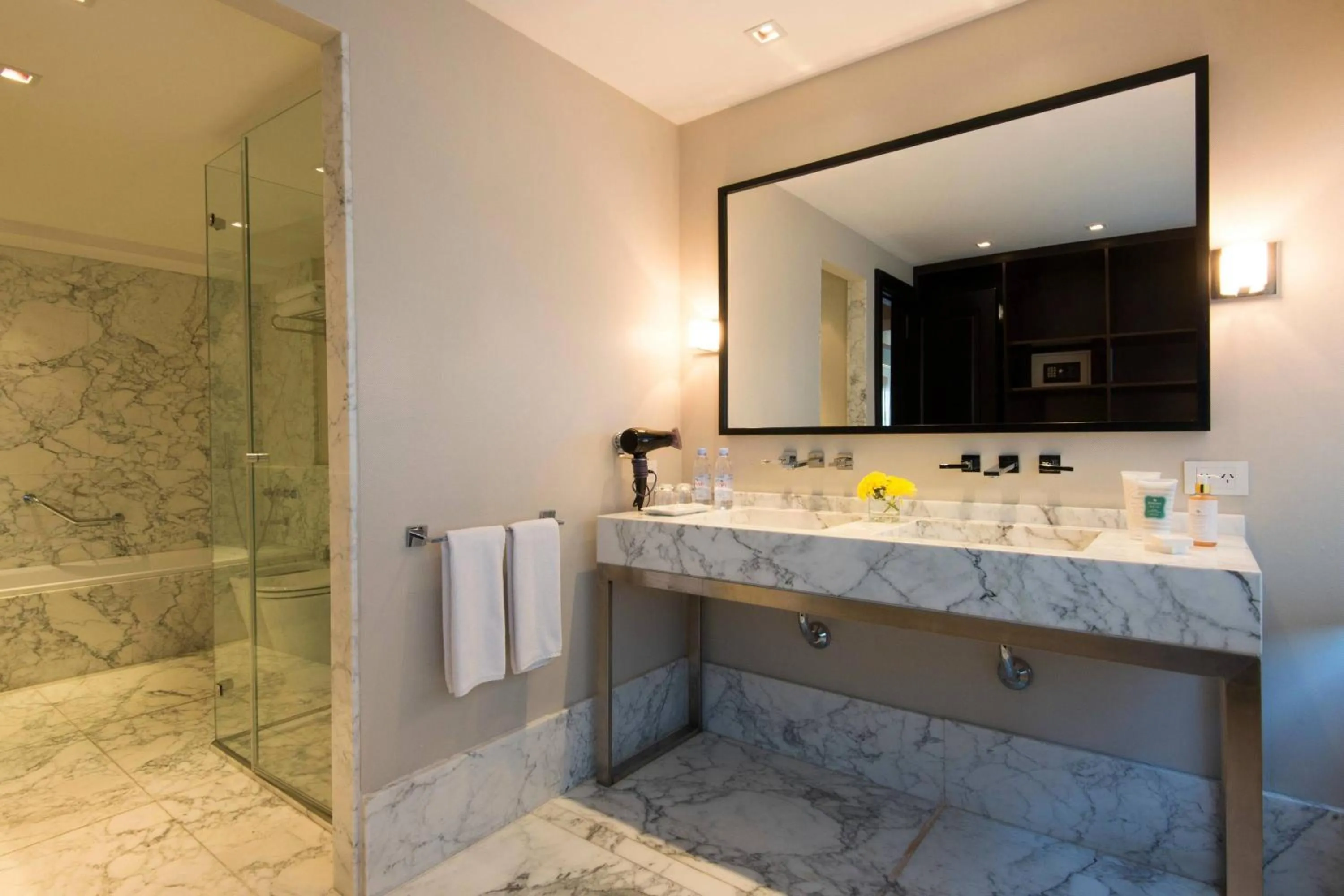 Bathroom in Marriott Buenos Aires Downtown