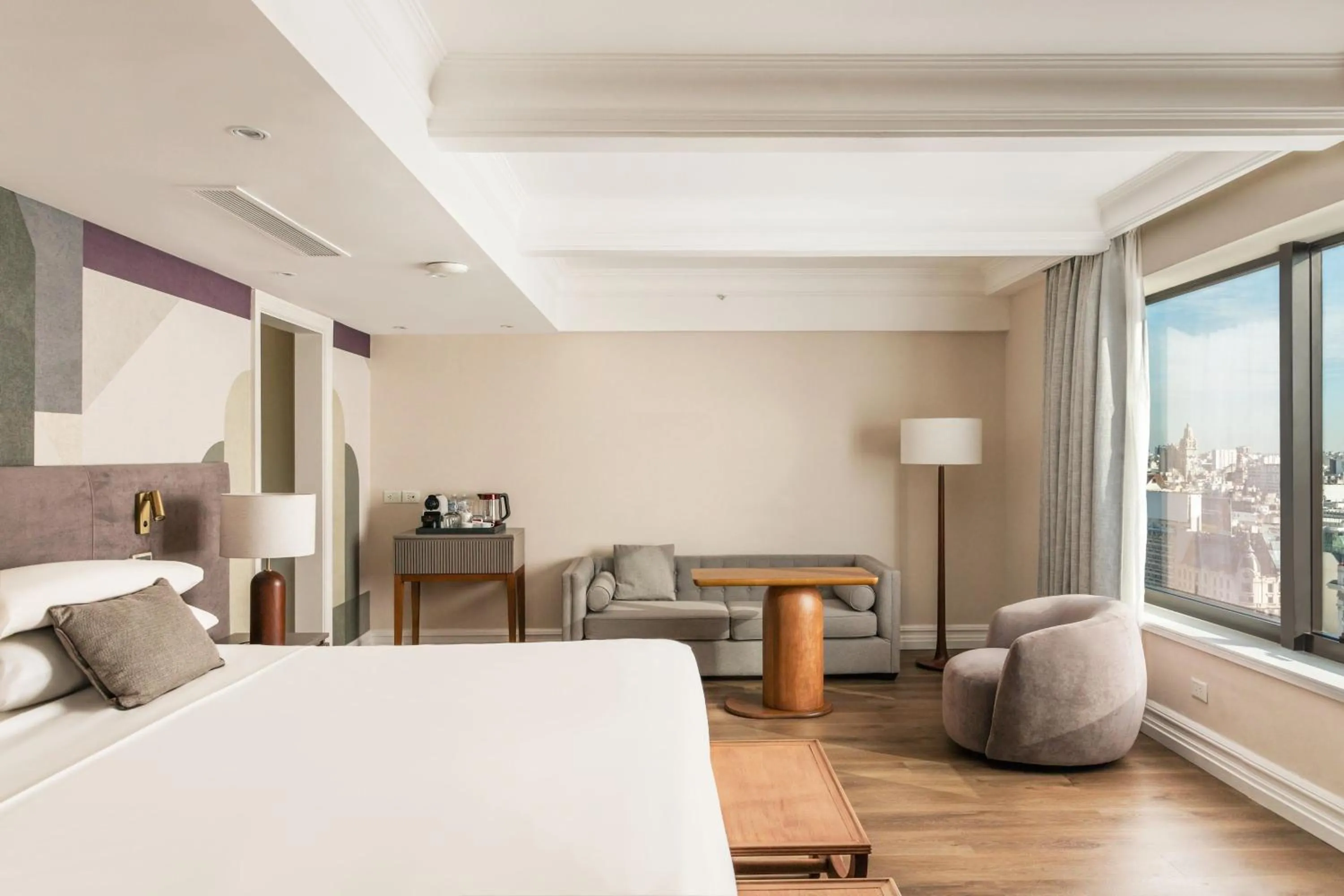 Photo of the whole room, Bed in Marriott Buenos Aires Downtown