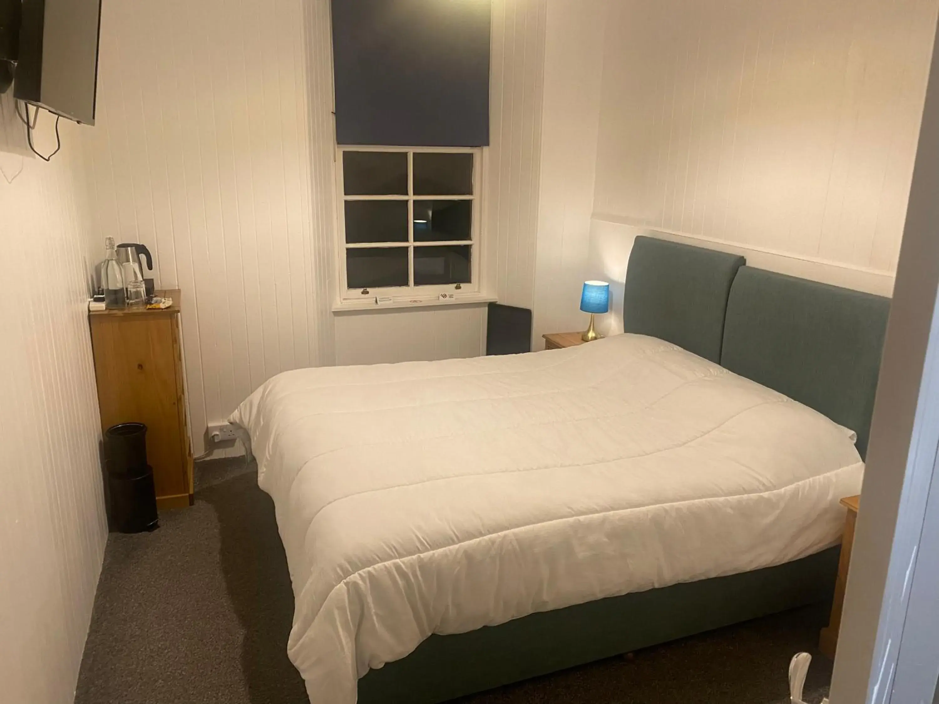 Double or Twin Room with Private Bathroom in Queensberry arms hotel Double or Twin Room with Private Bathroom in Queensberry arms hotel