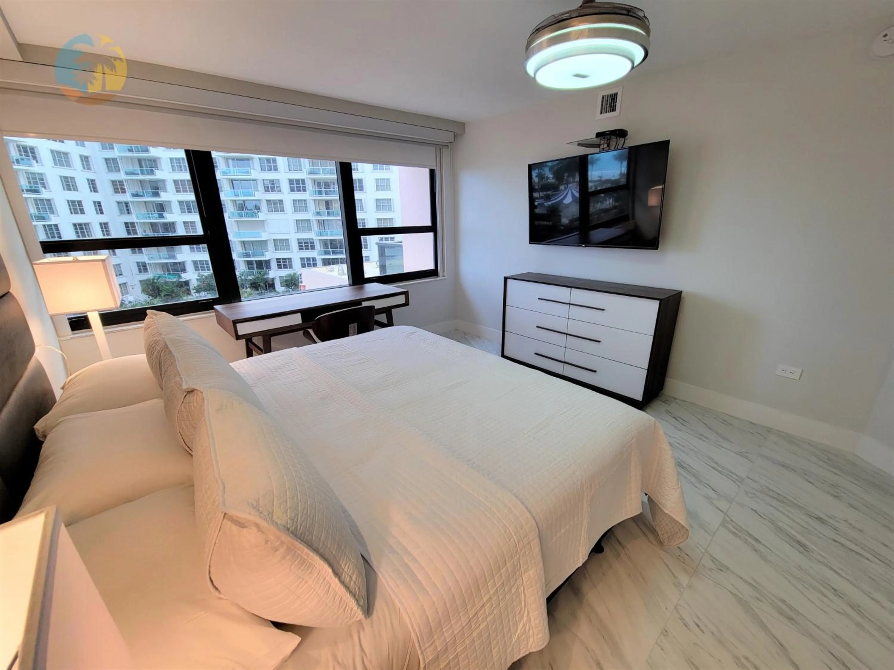 Bed in Deluxe Beach Resort - HORA RENTALS