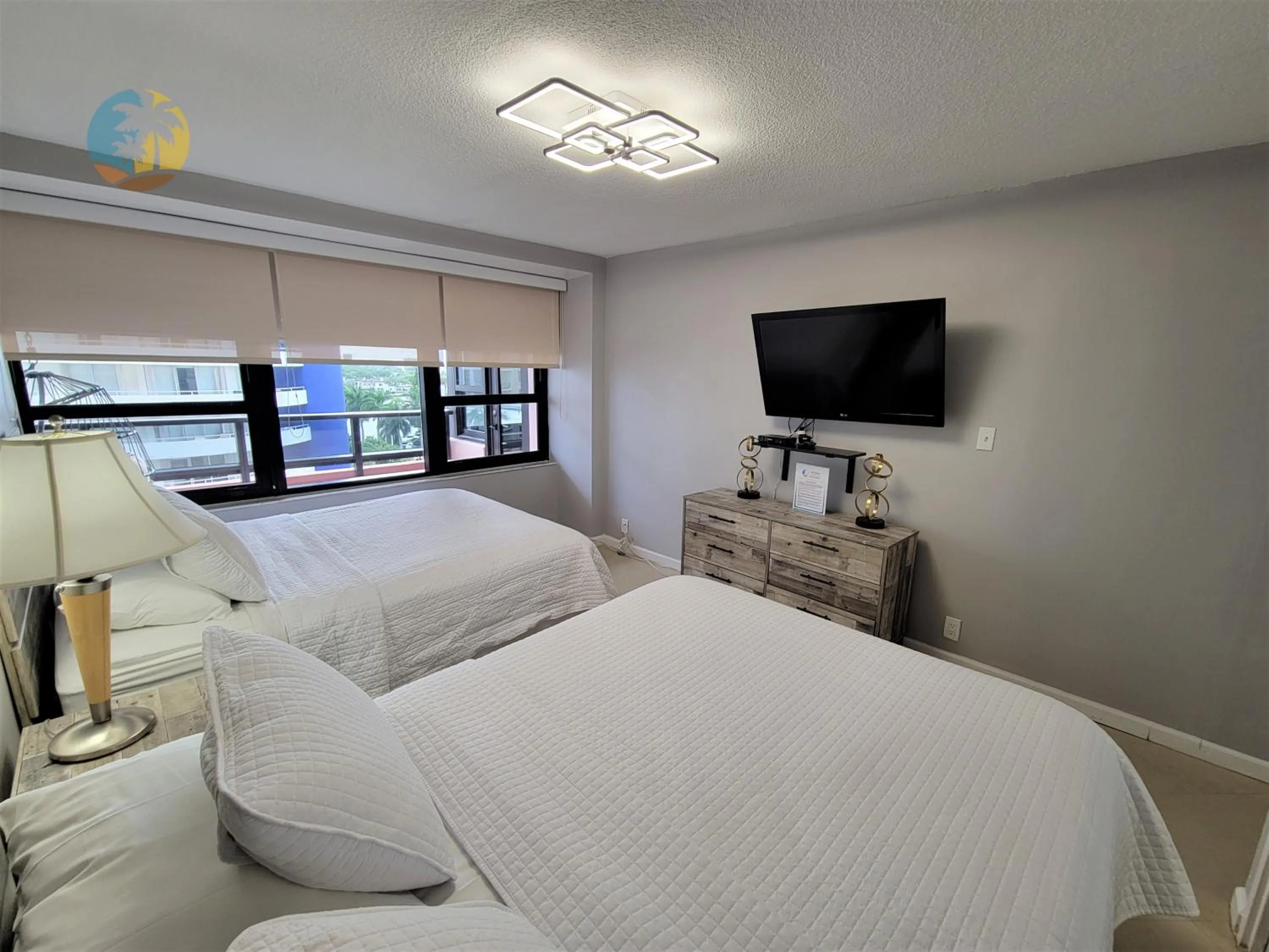 Bed in Deluxe Beach Resort - HORA RENTALS