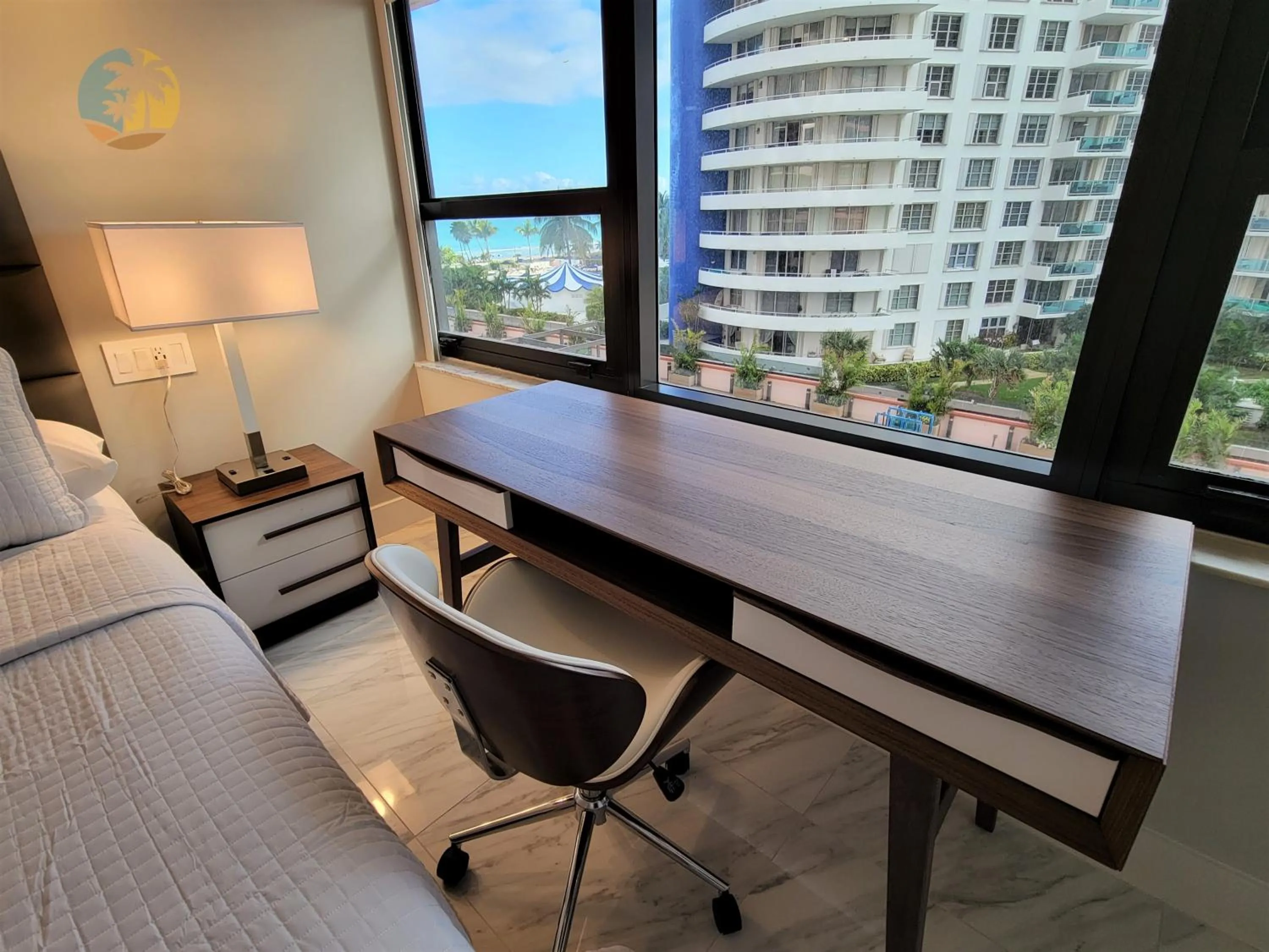 Bed in Deluxe Beach Resort - HORA RENTALS