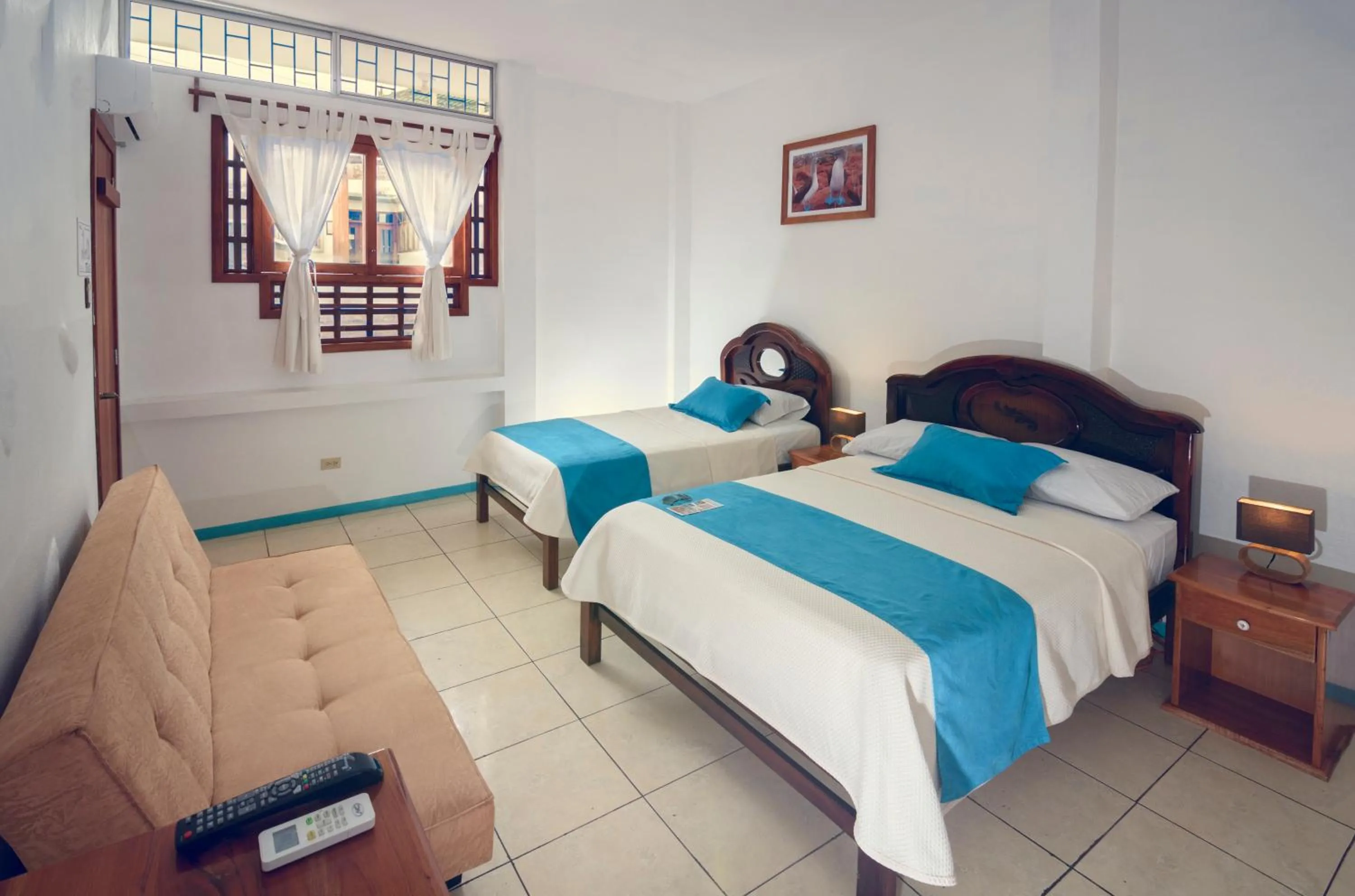 Bed in Galapagos Native