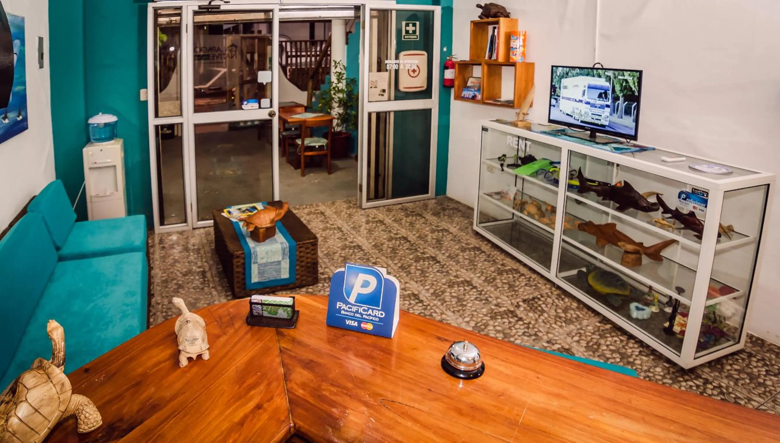 TV and multimedia in Galapagos Native