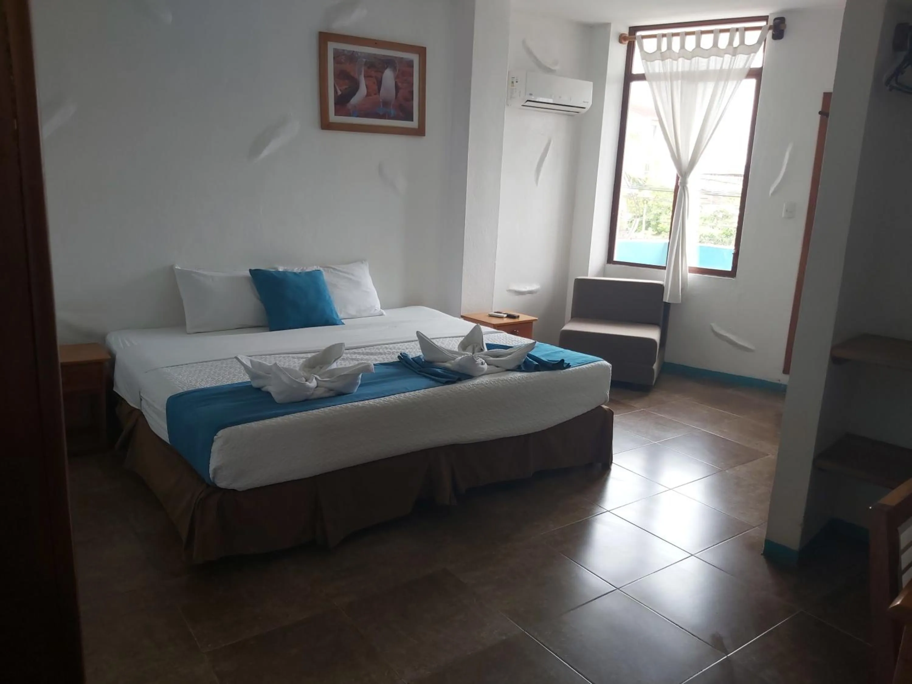 Bed in Galapagos Native