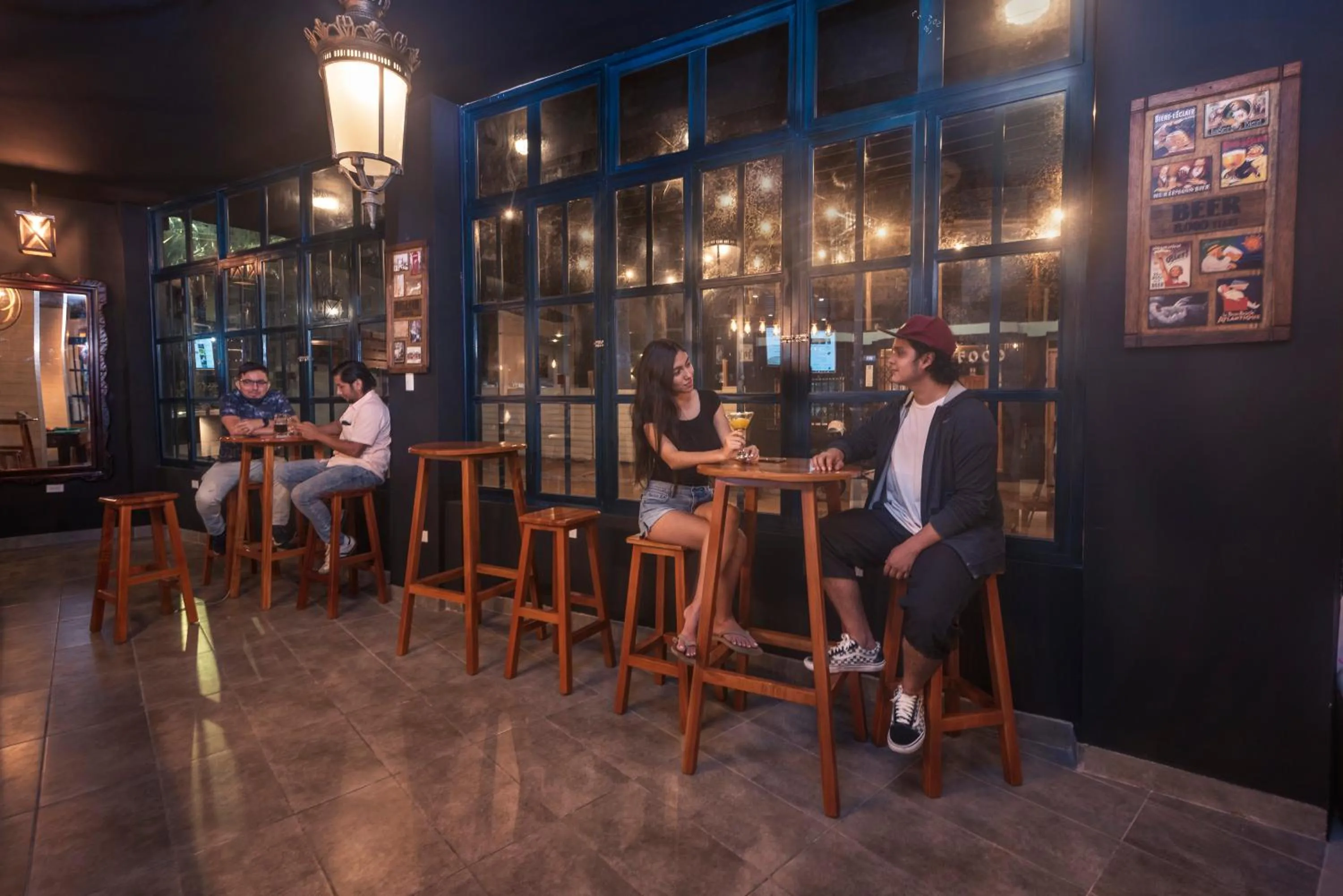 Restaurant/places to eat in Galapagos Native