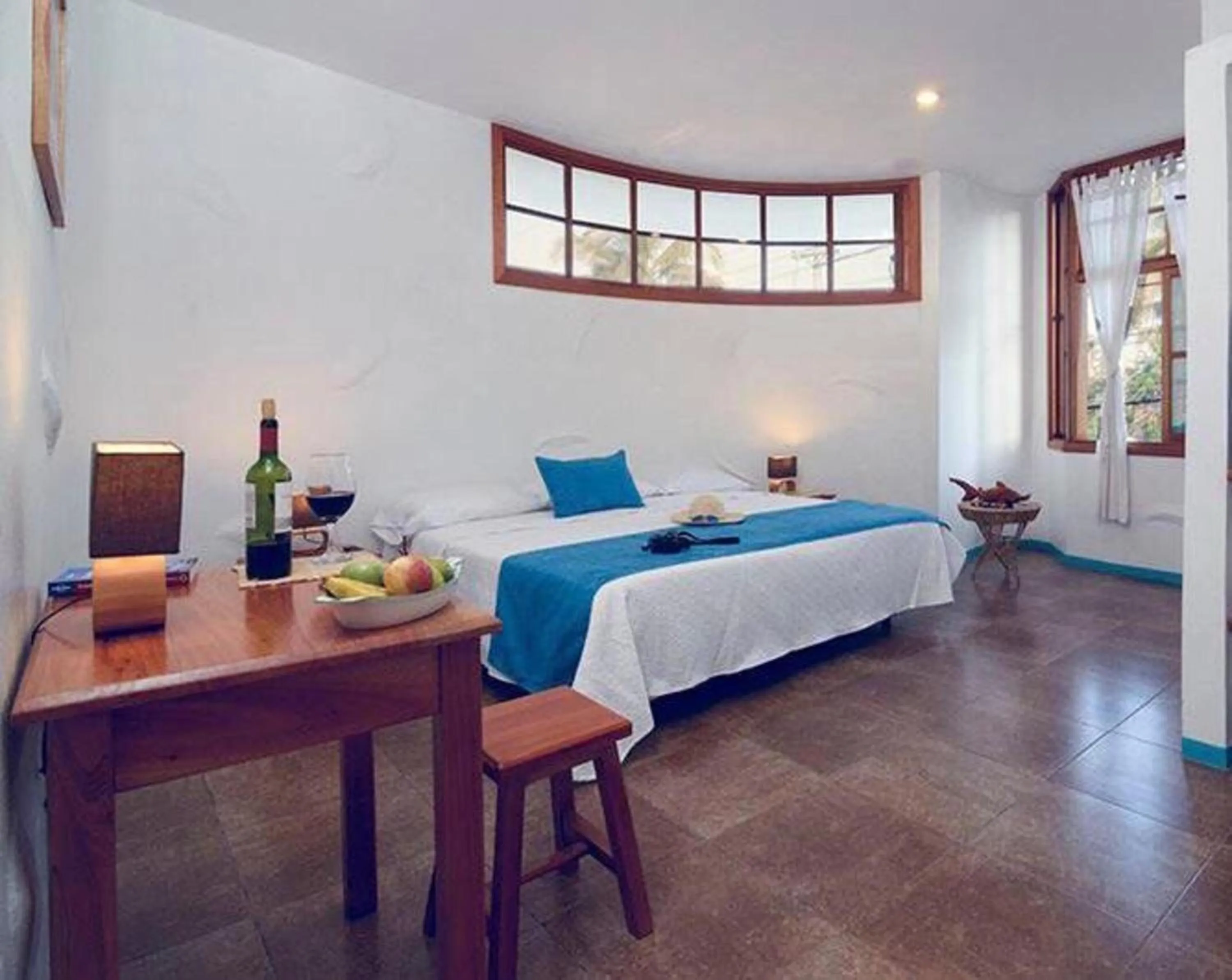 Bed in Galapagos Native