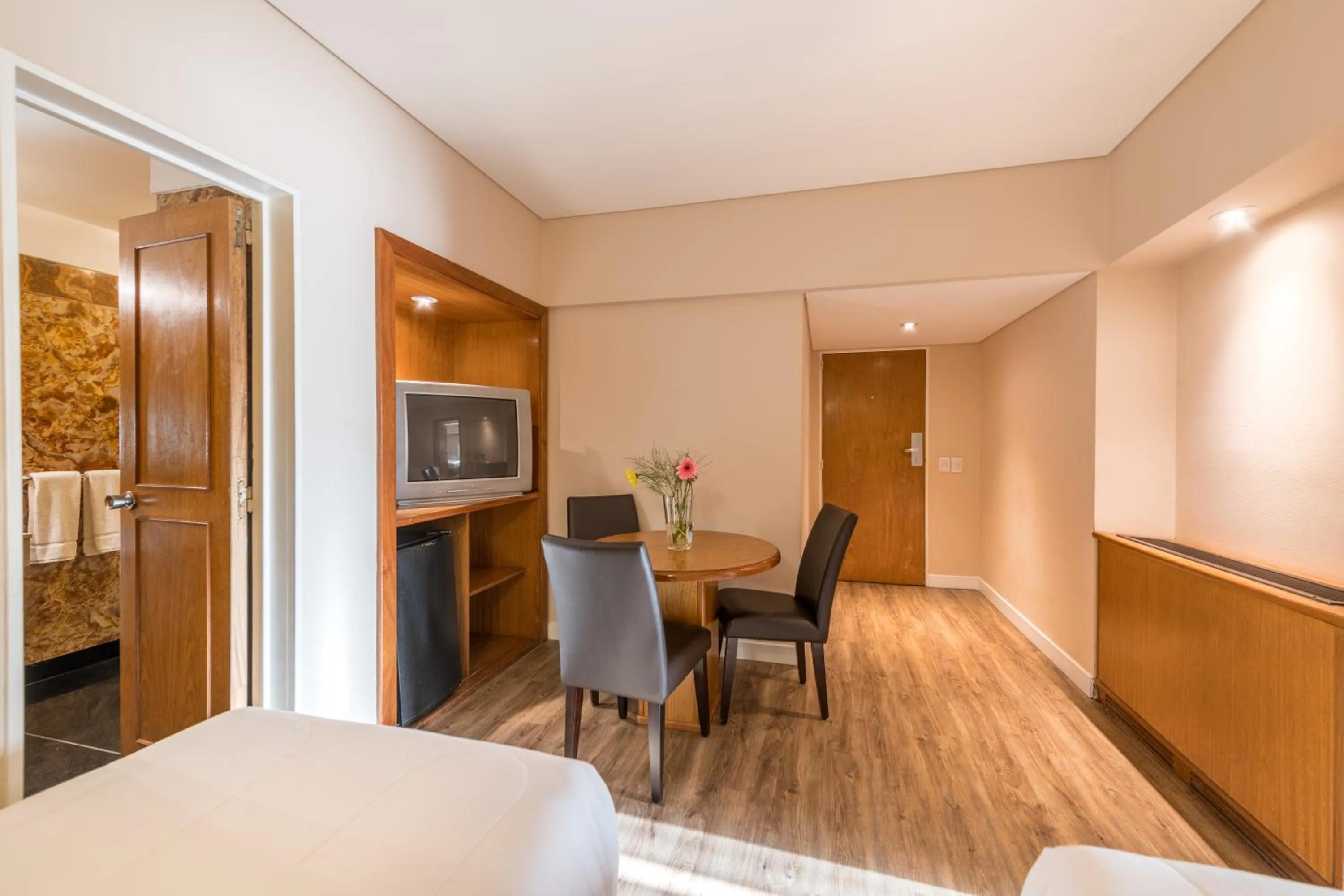 Property building in Exe Hotel Colón