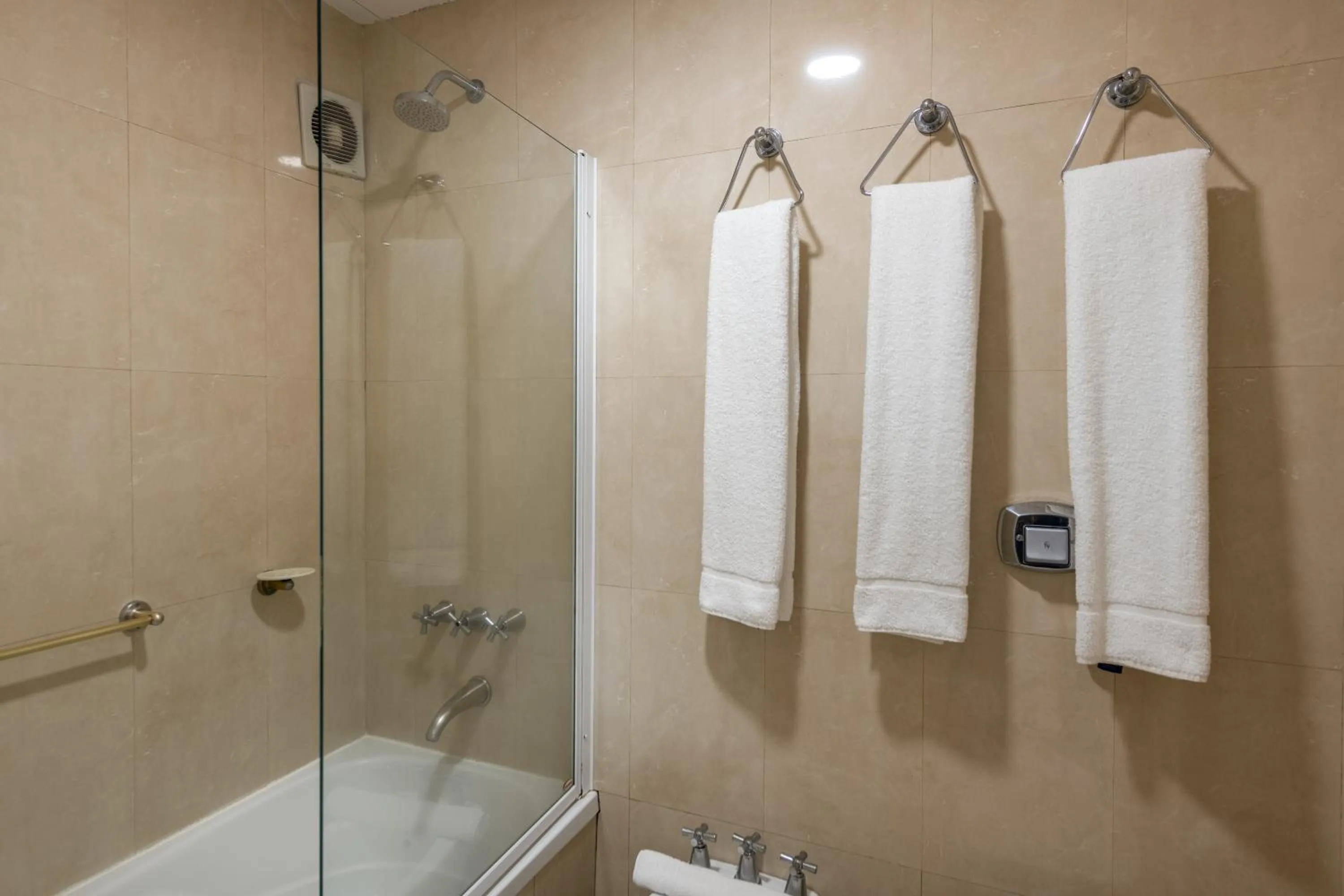 Bathroom in Exe Hotel Colón