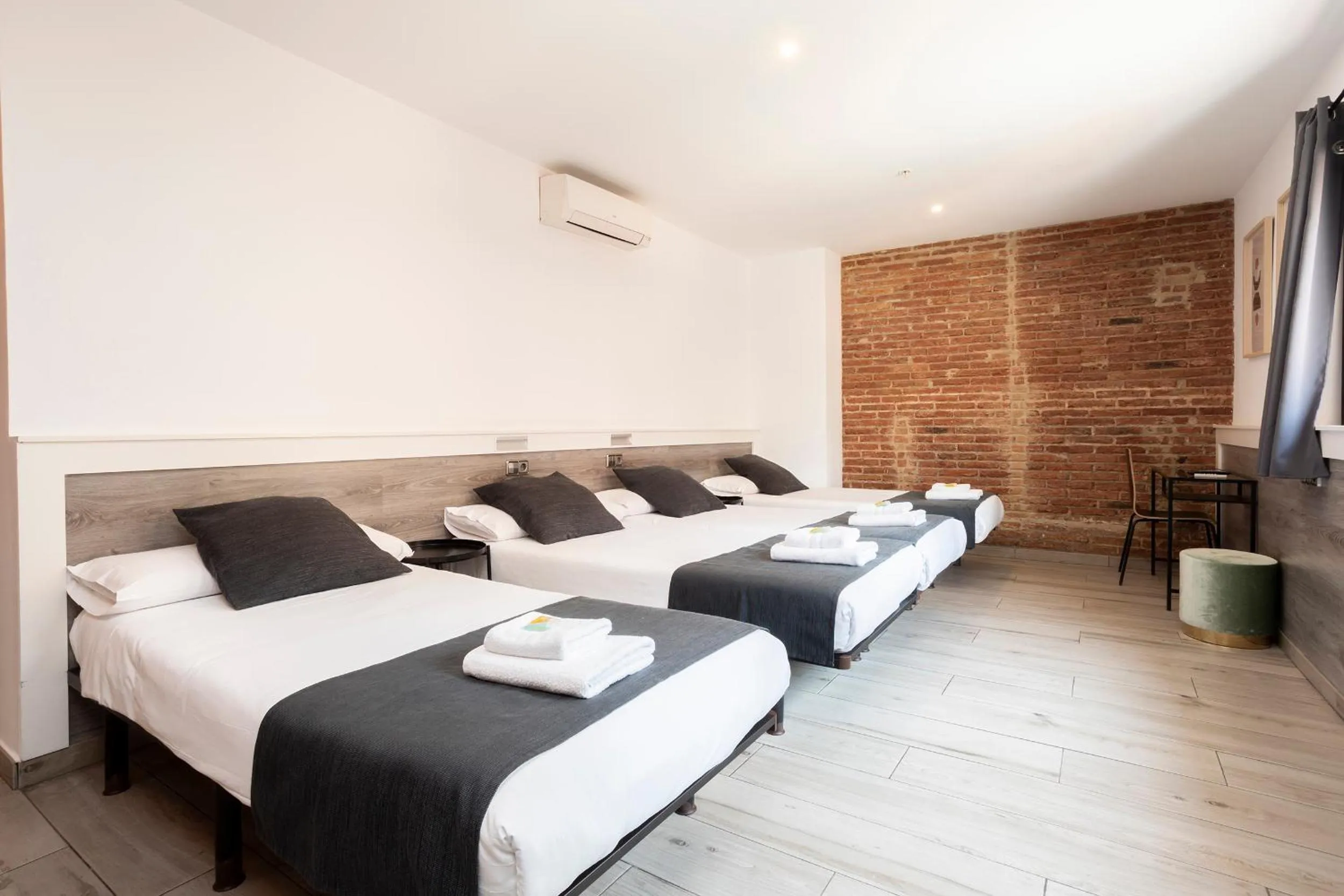 Bed in HOSTAL BEDMATES