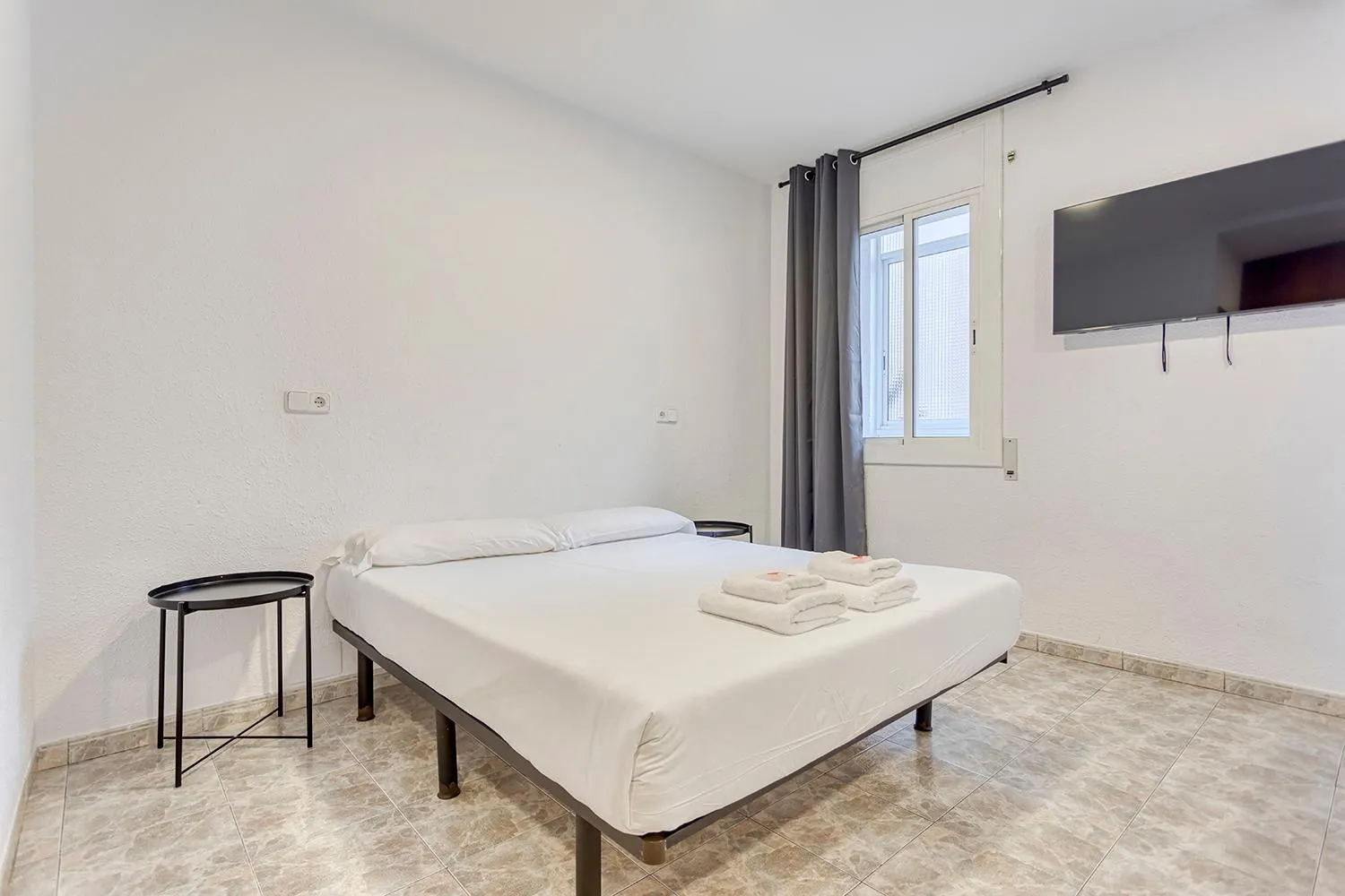 Bed in HOSTAL BEDMATES