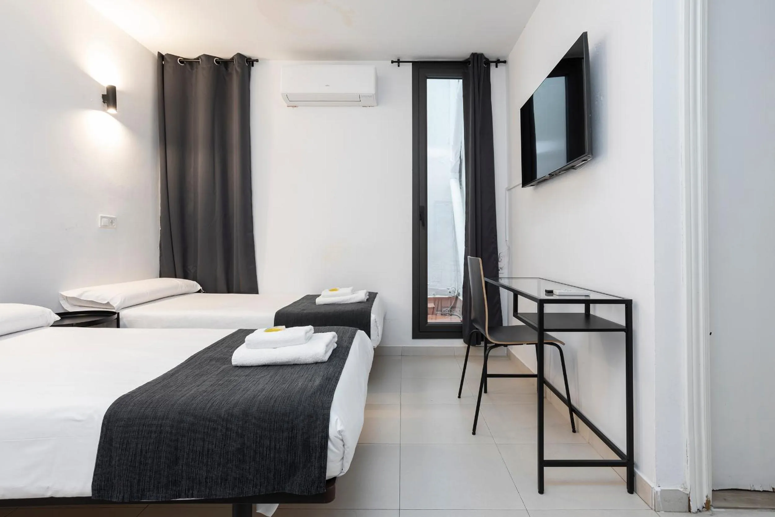 Bed in HOSTAL BEDMATES