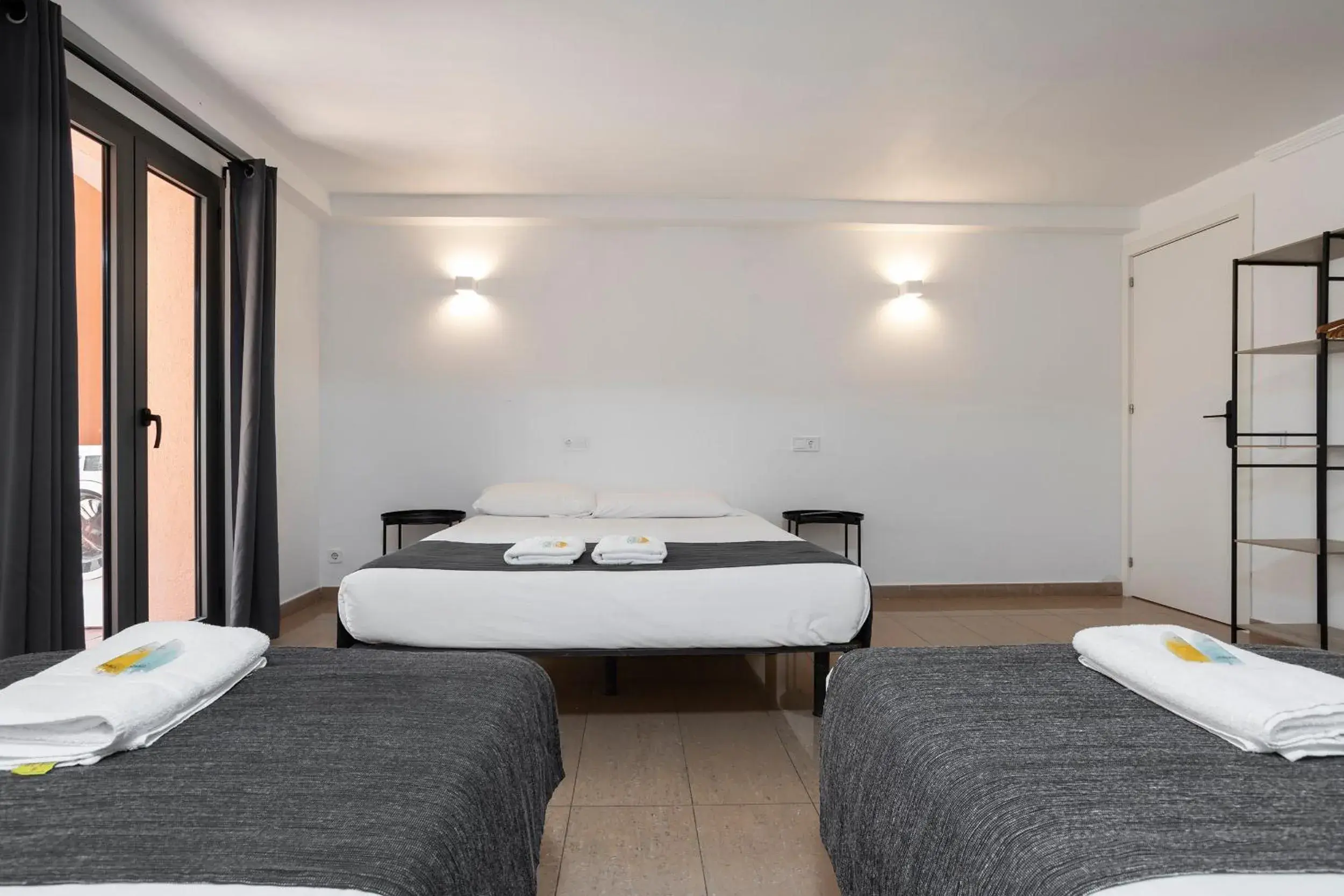 Studio Apartment in HOSTAL BEDMATES Studio Apartment in HOSTAL BEDMATES