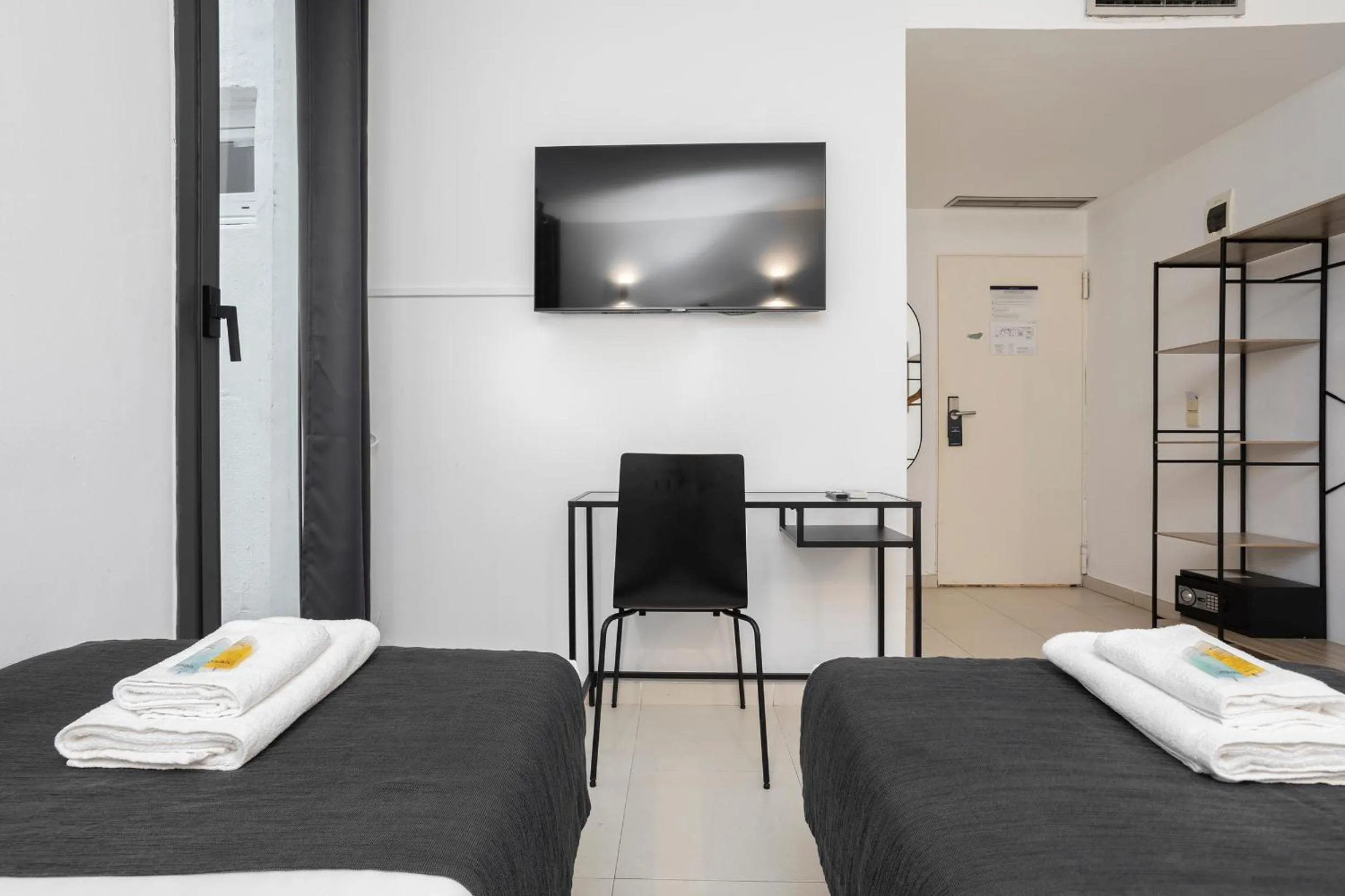 Bed in HOSTAL BEDMATES