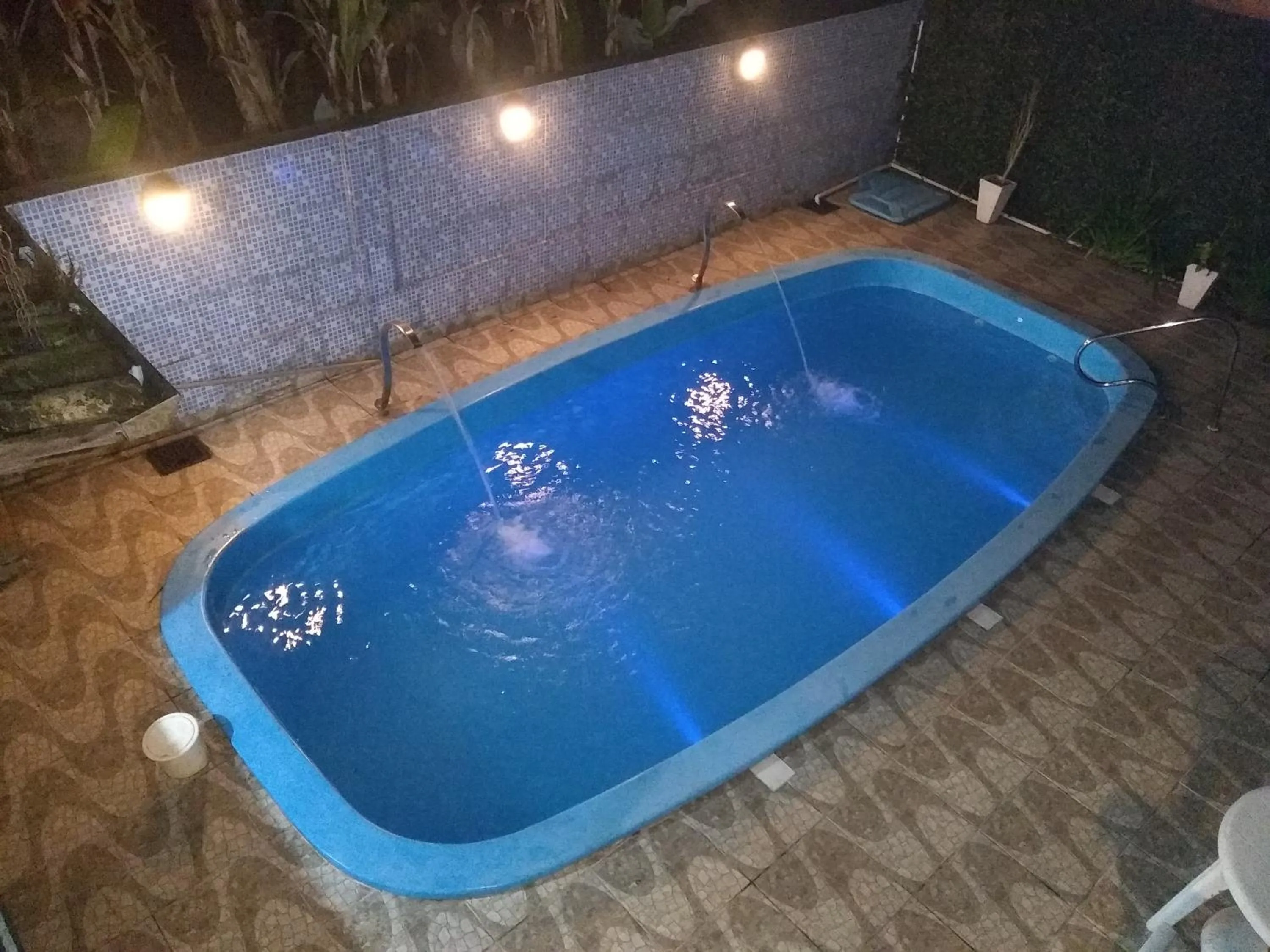 Swimming pool in Dell Osky Pousada