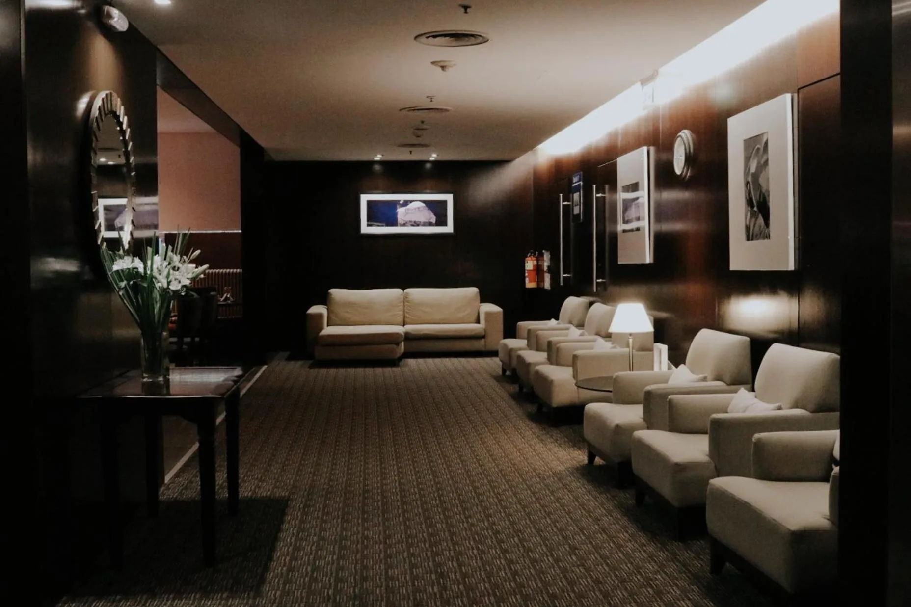 Meeting/conference room in 474 Buenos Aires Hotel