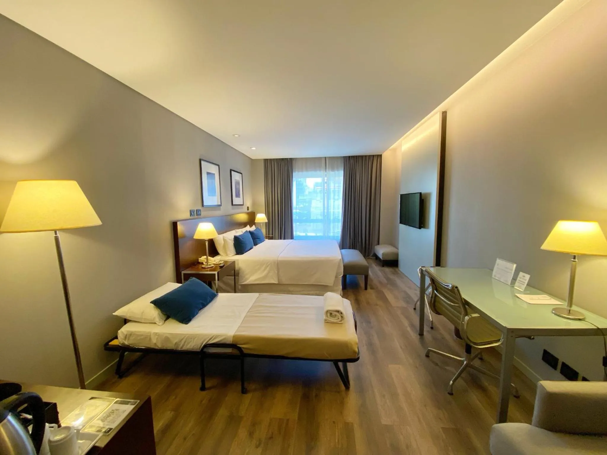 Communal lounge/ TV room, Bed in 474 Buenos Aires Hotel