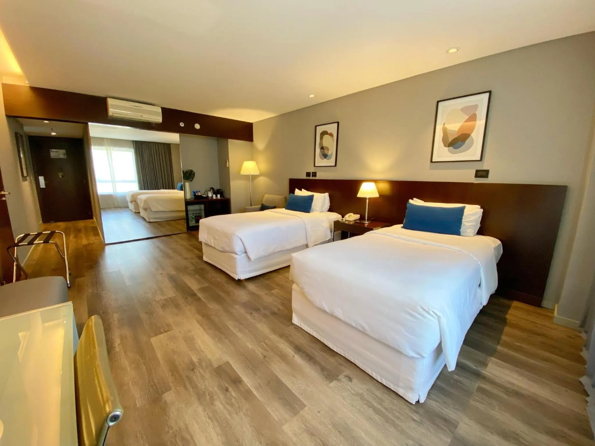 Communal lounge/ TV room, Bed in 474 Buenos Aires Hotel